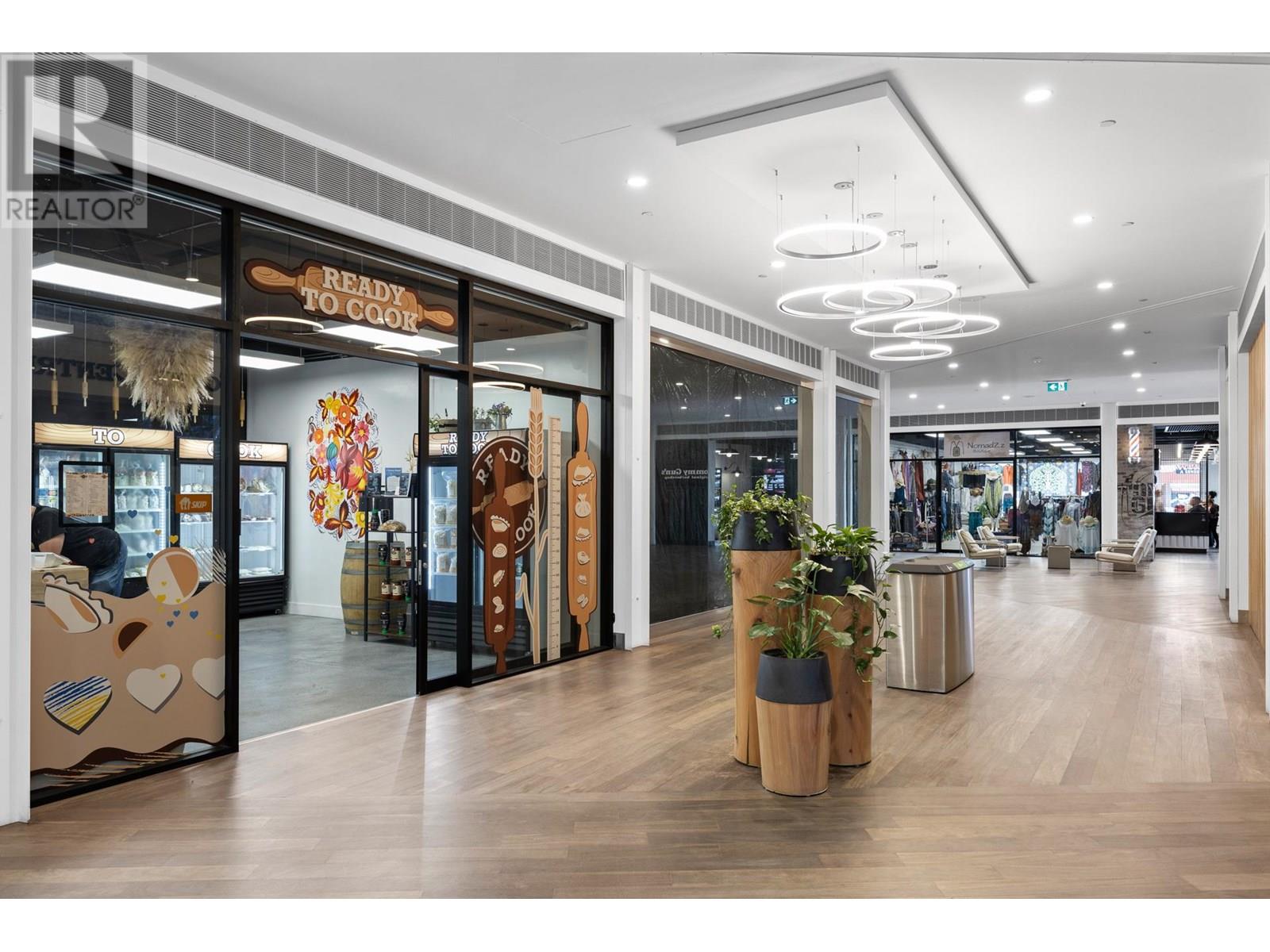 28 565 Bernard Avenue, Kelowna