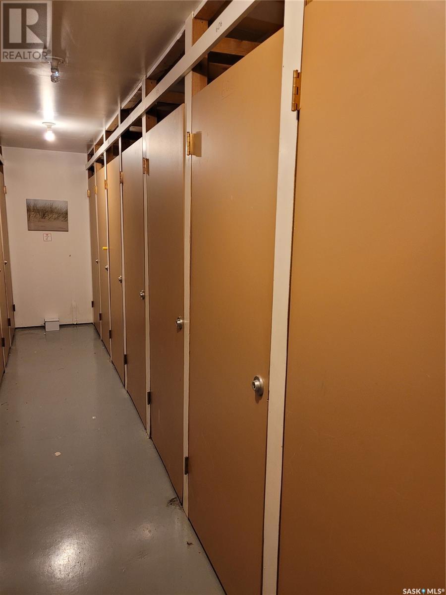 Single Family House High rise for Sale in   RAE STREET Regina 