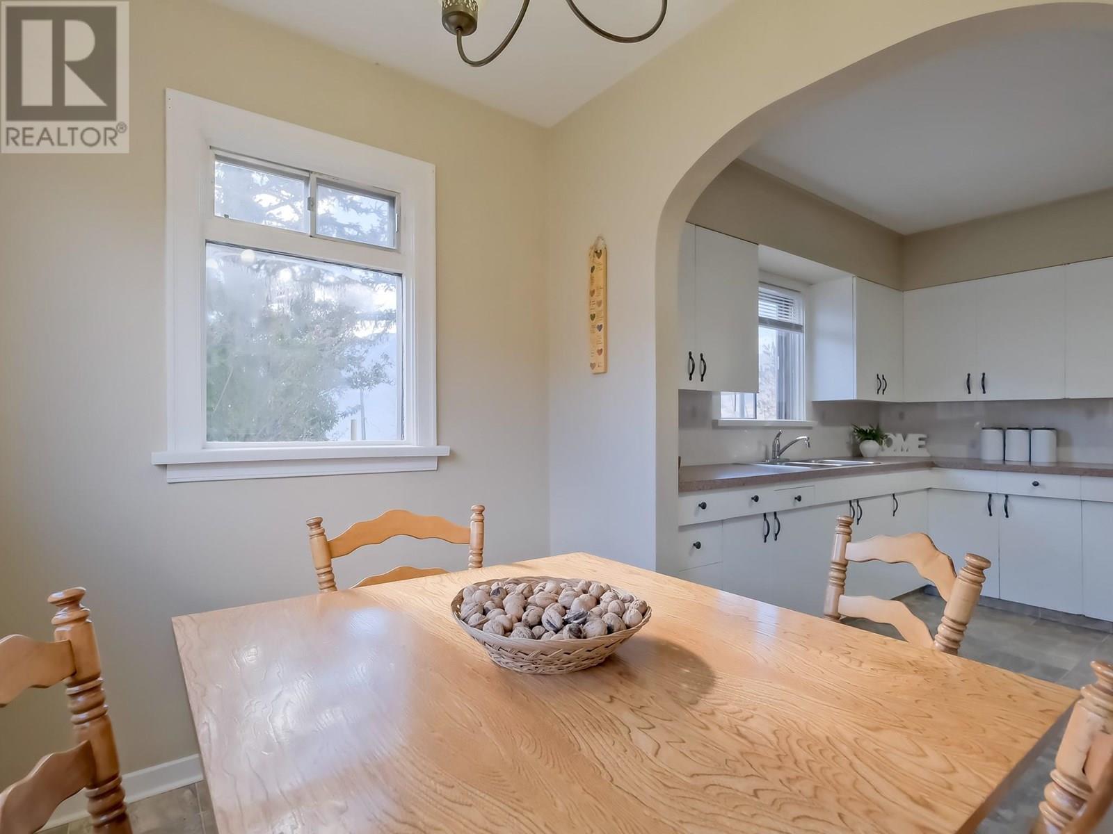 105 Spruce Road, Penticton