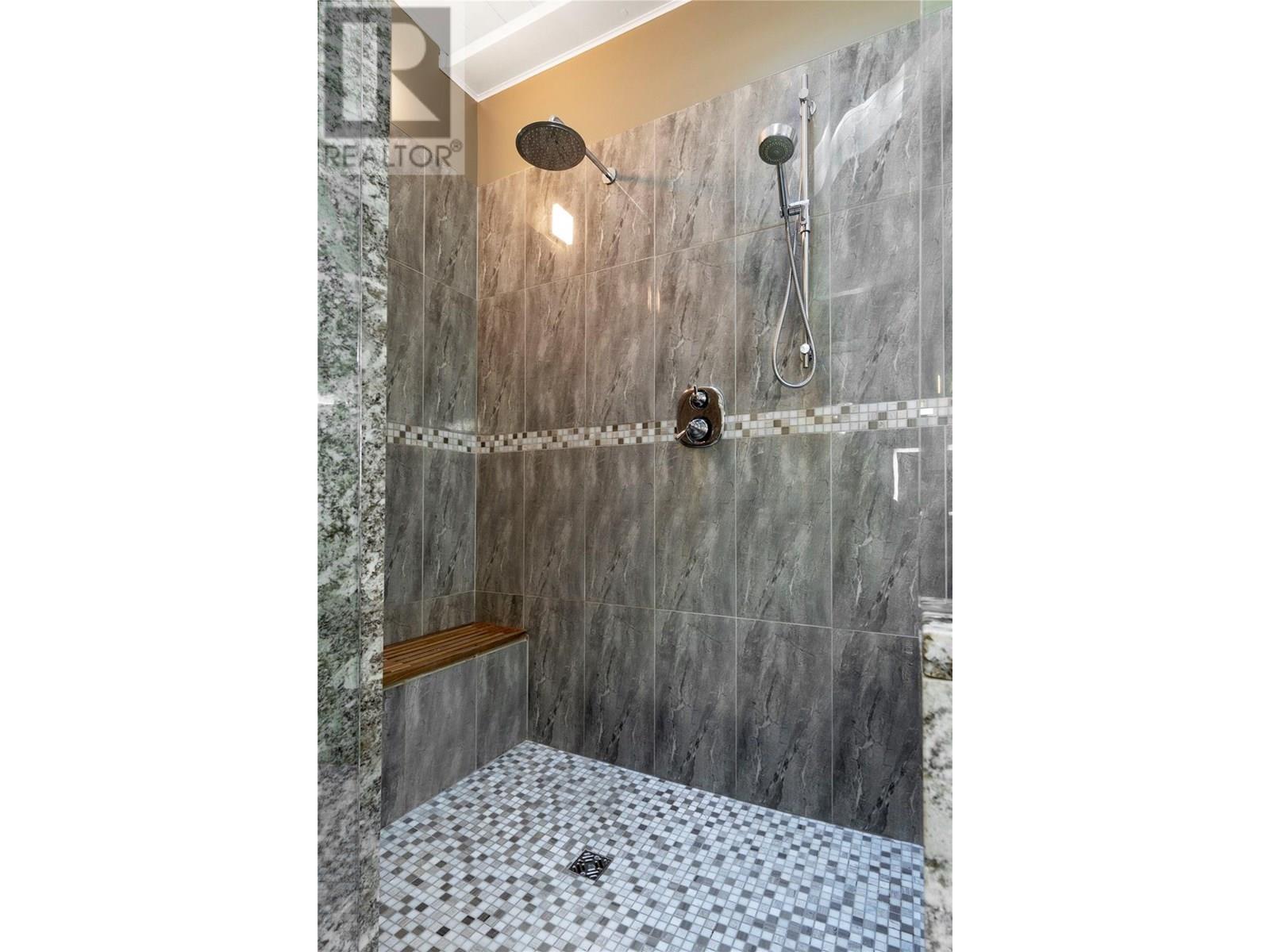  1047 Wharf Road, Scotch Creek