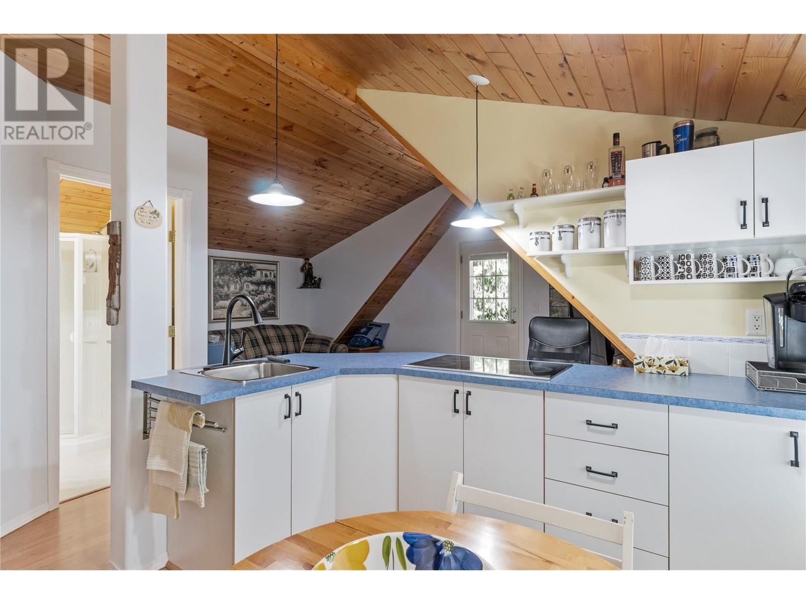  1047 Wharf Road, Scotch Creek