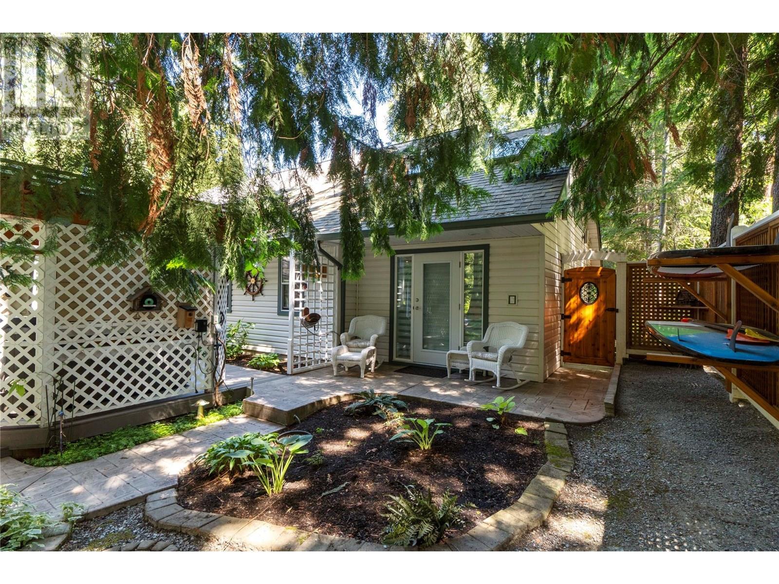  1047 Wharf Road, Scotch Creek
