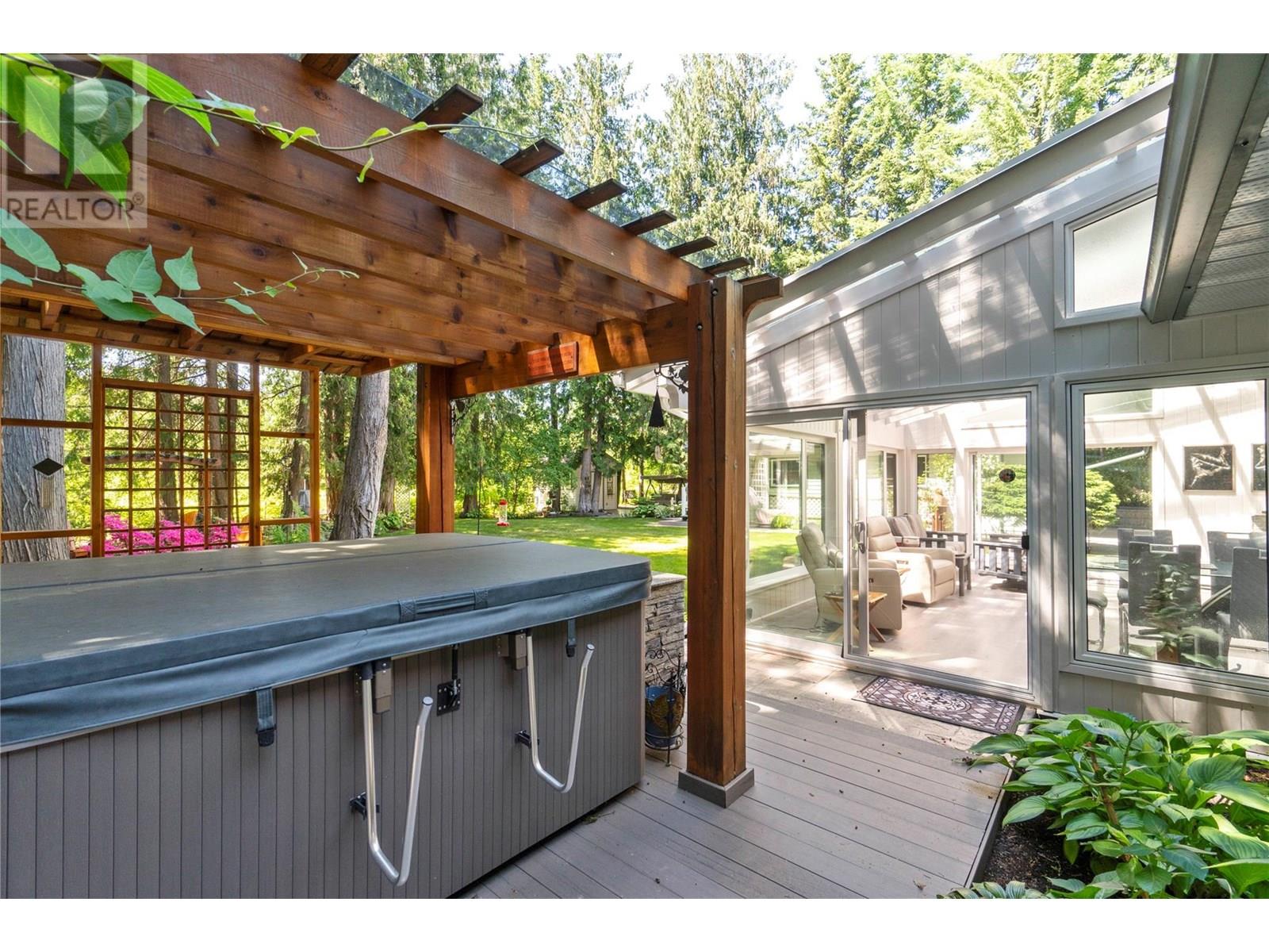  1047 Wharf Road, Scotch Creek