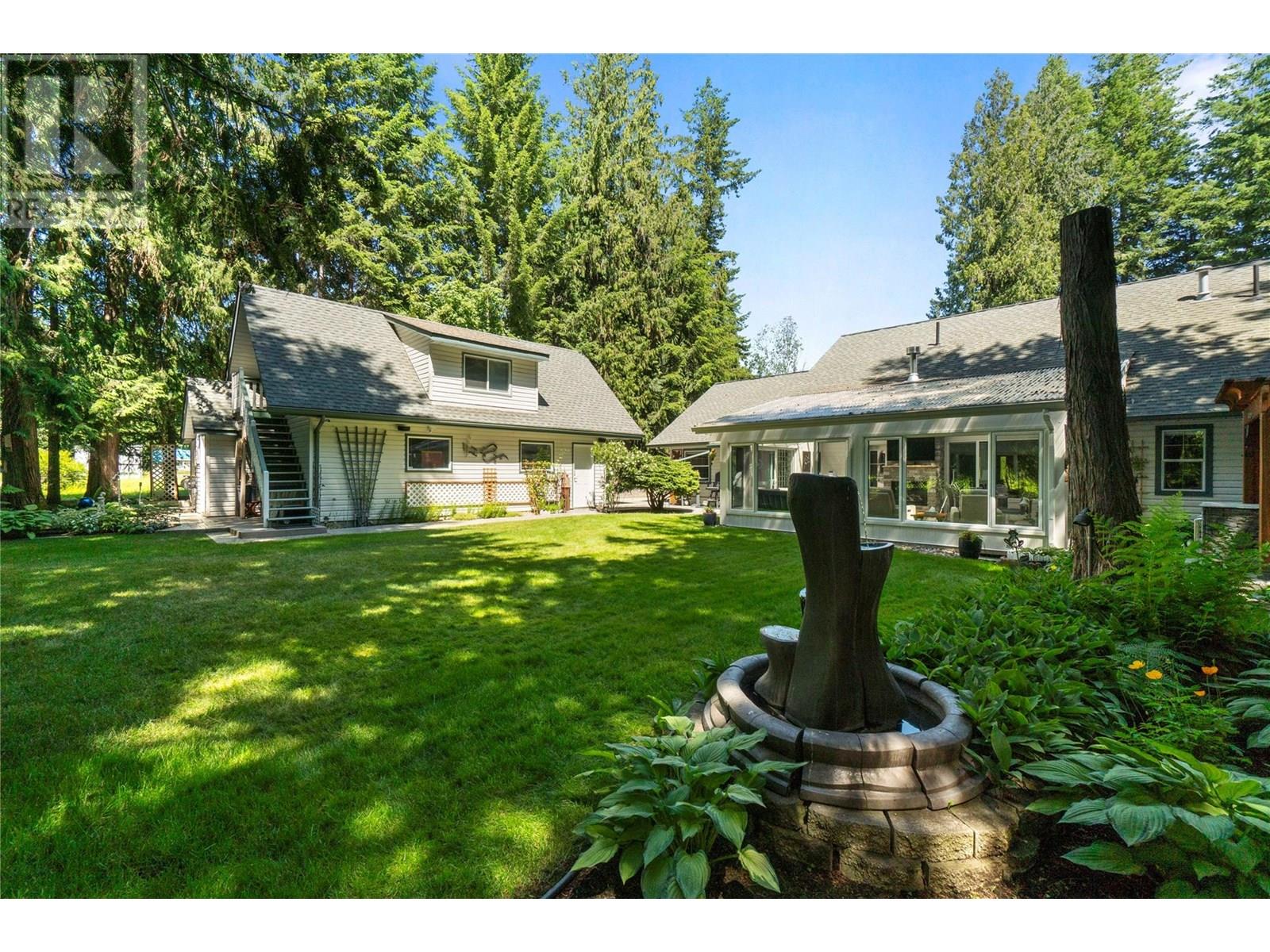  1047 Wharf Road, Scotch Creek