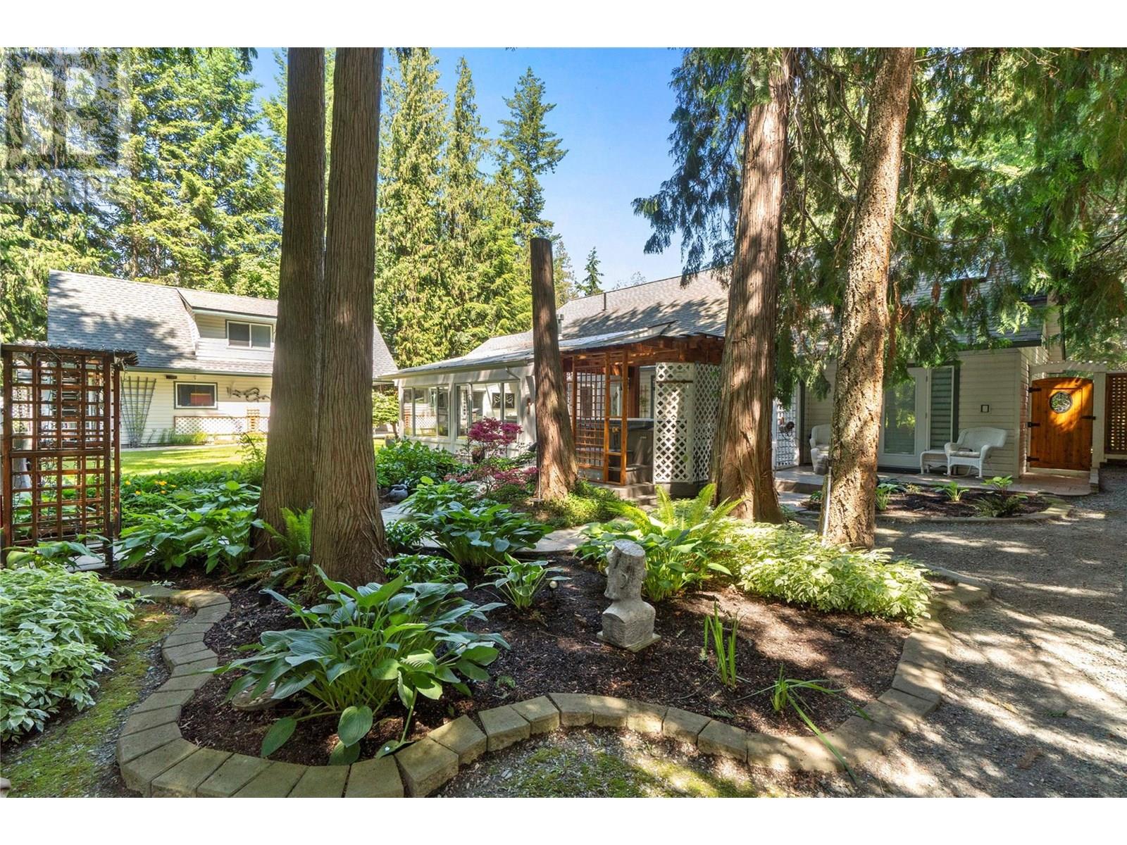  1047 Wharf Road, Scotch Creek