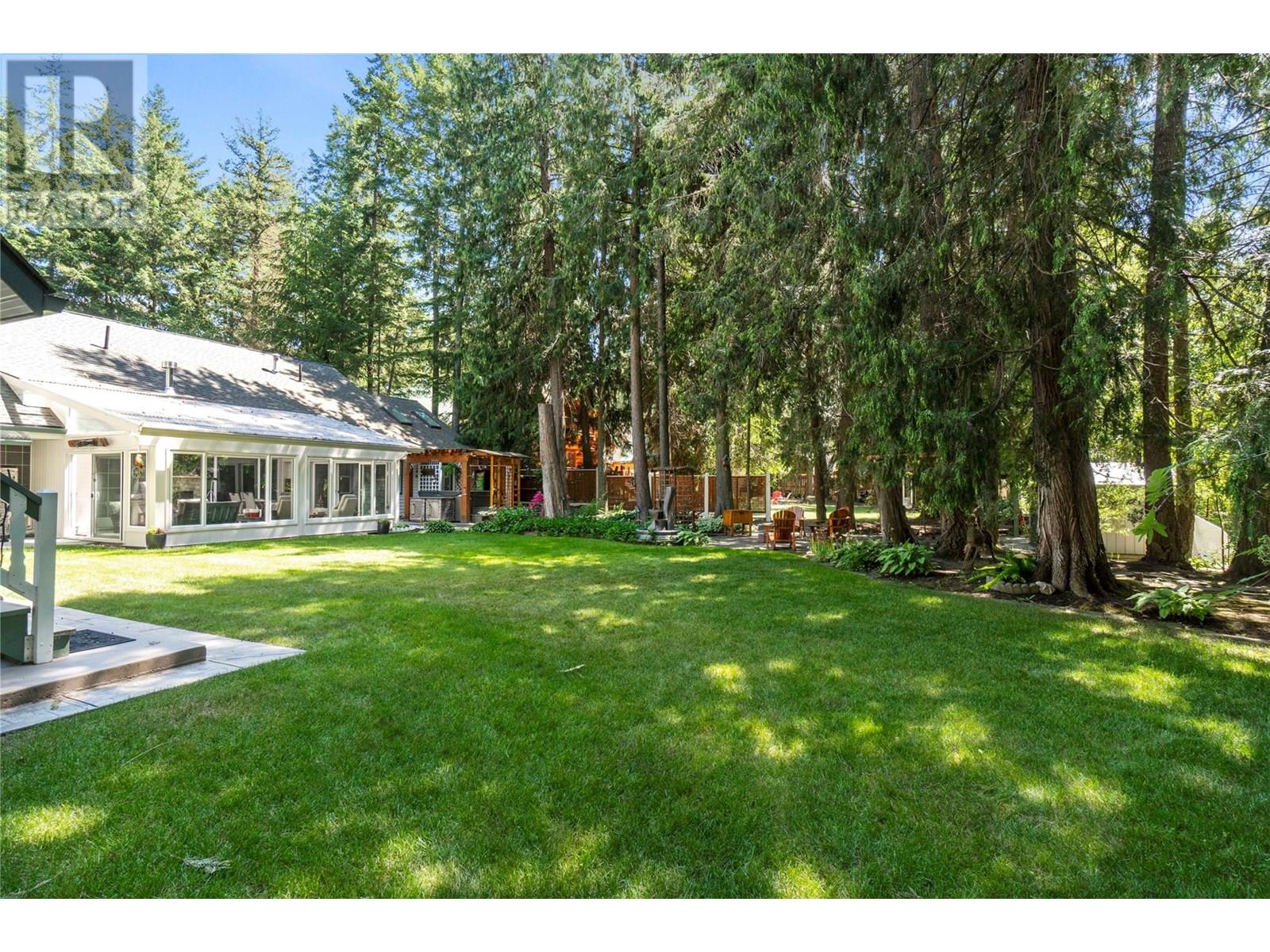  1047 Wharf Road, Scotch Creek