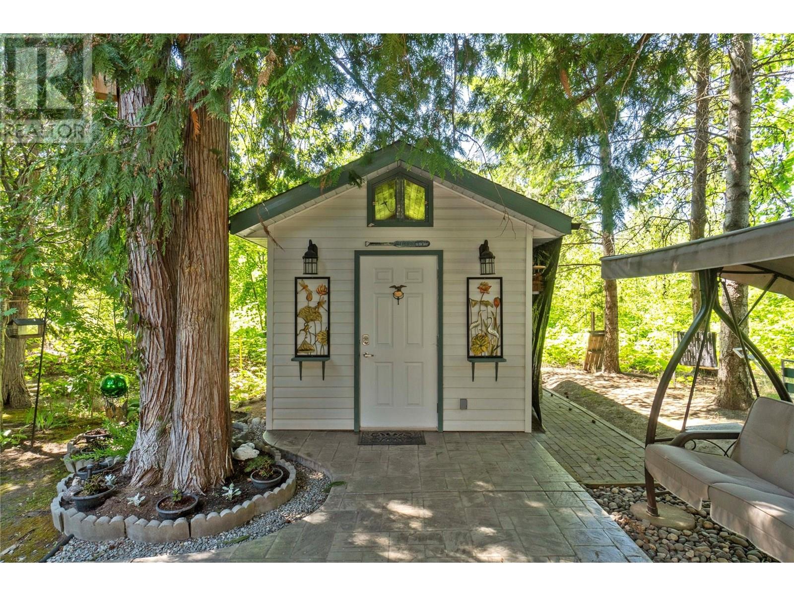  1047 Wharf Road, Scotch Creek