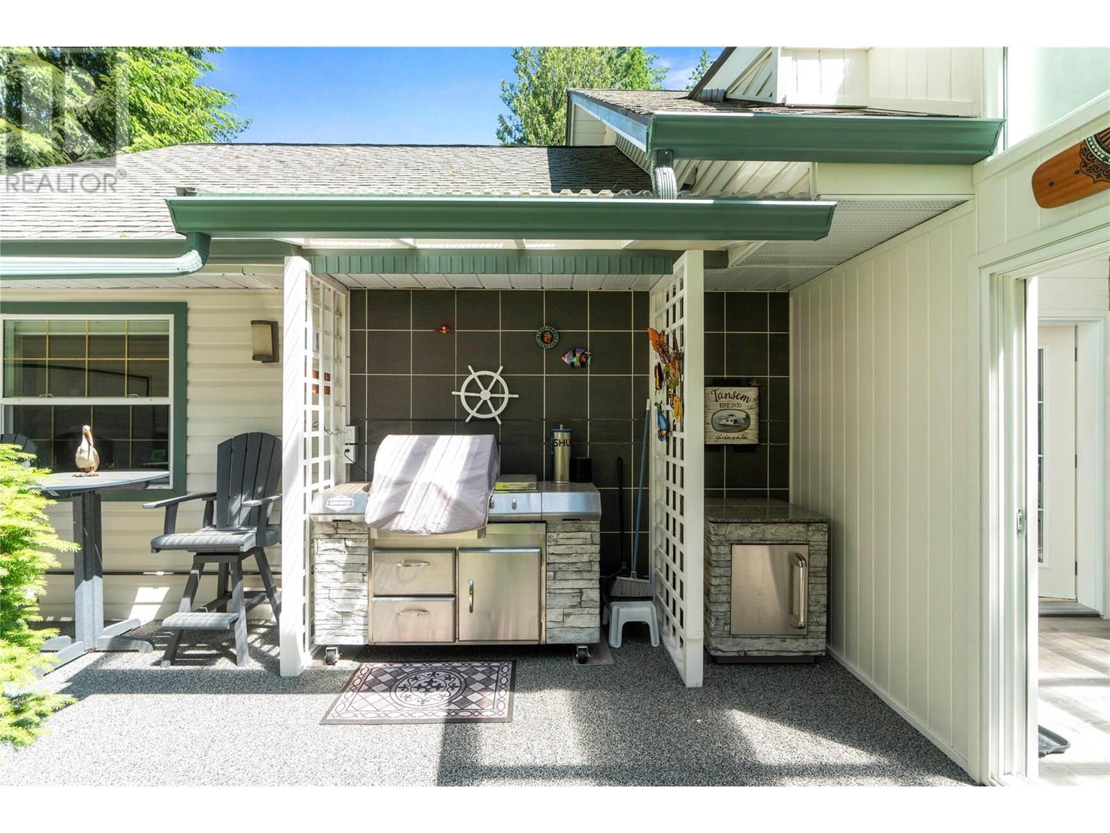  1047 Wharf Road, Scotch Creek