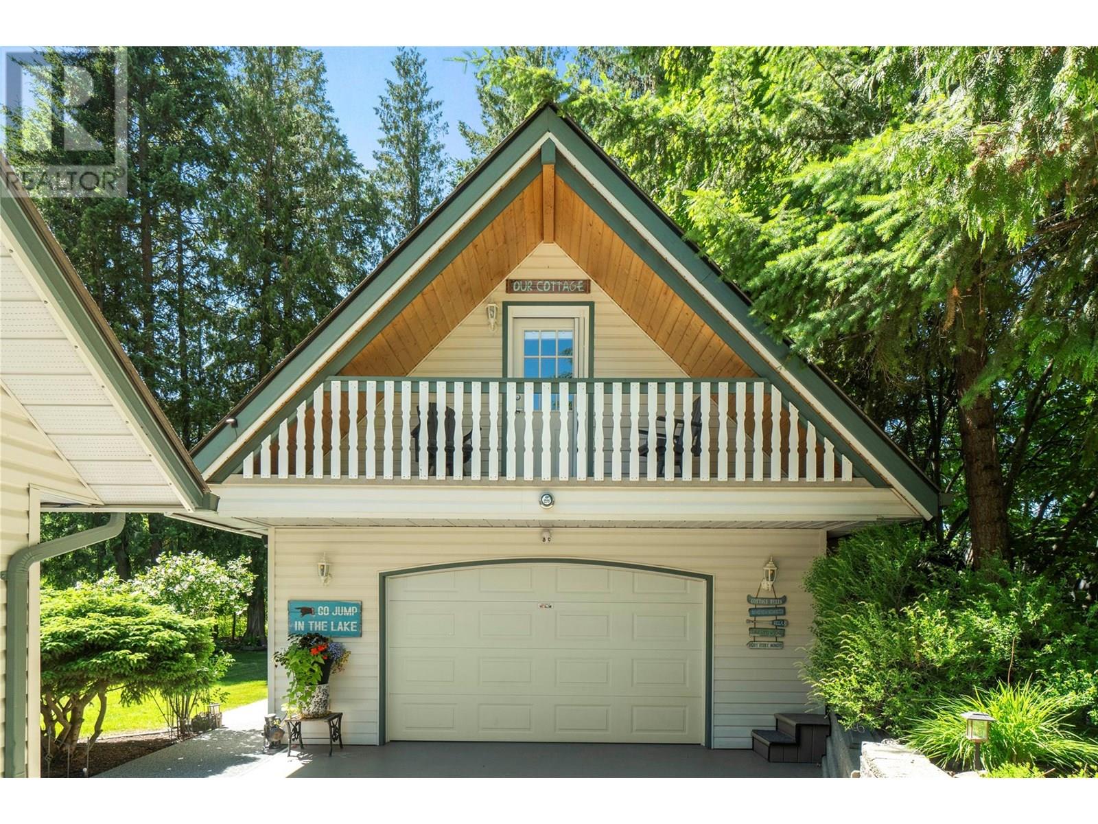  1047 Wharf Road, Scotch Creek