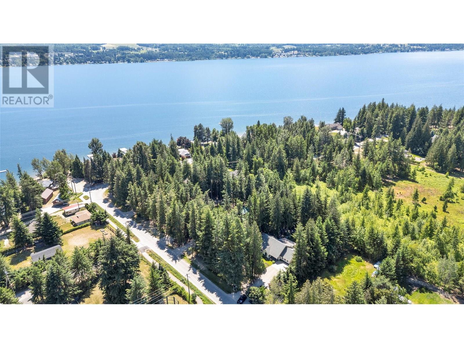  1047 Wharf Road, Scotch Creek