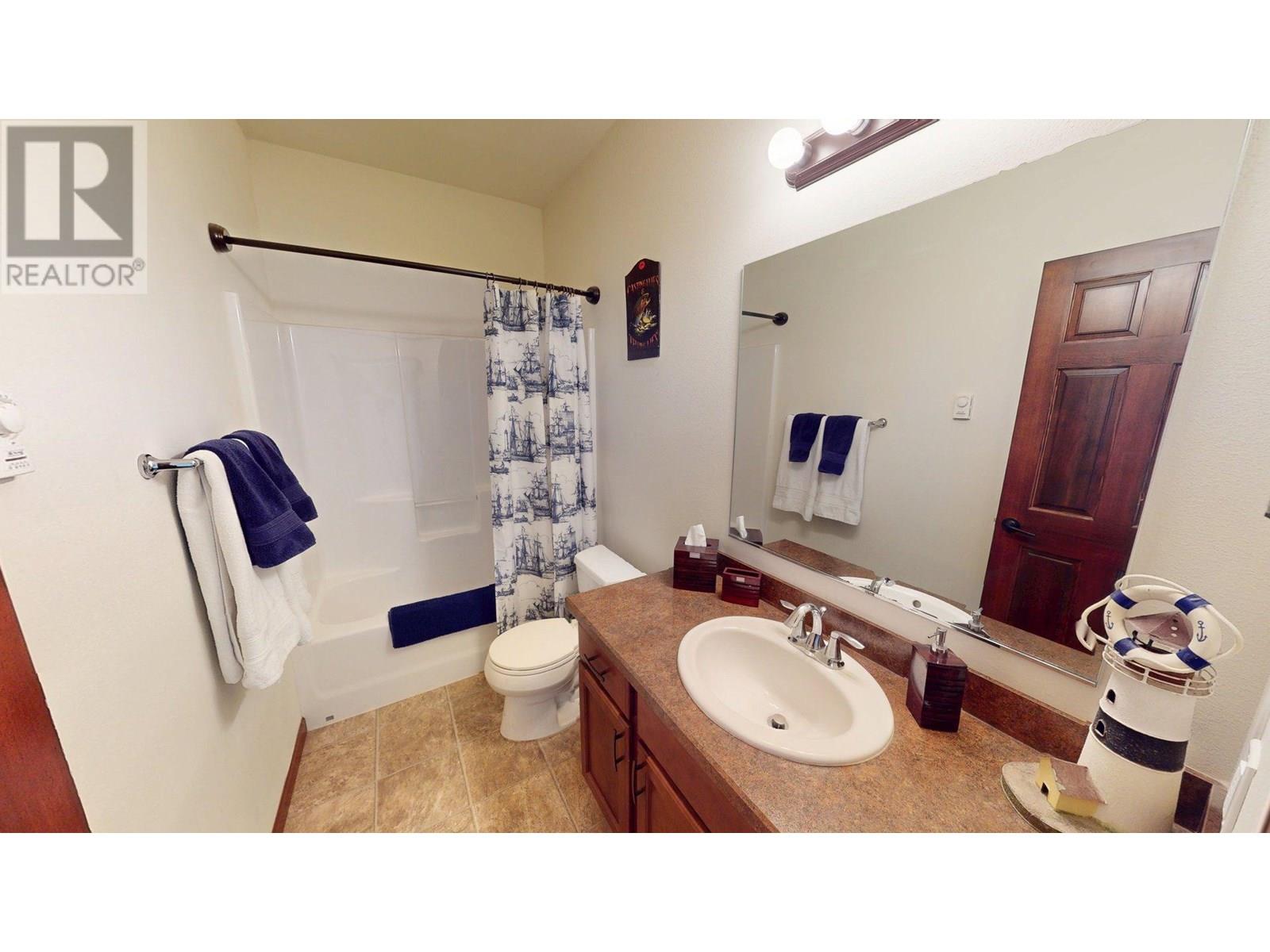 1695 Koocanusa Lake Drive - 16