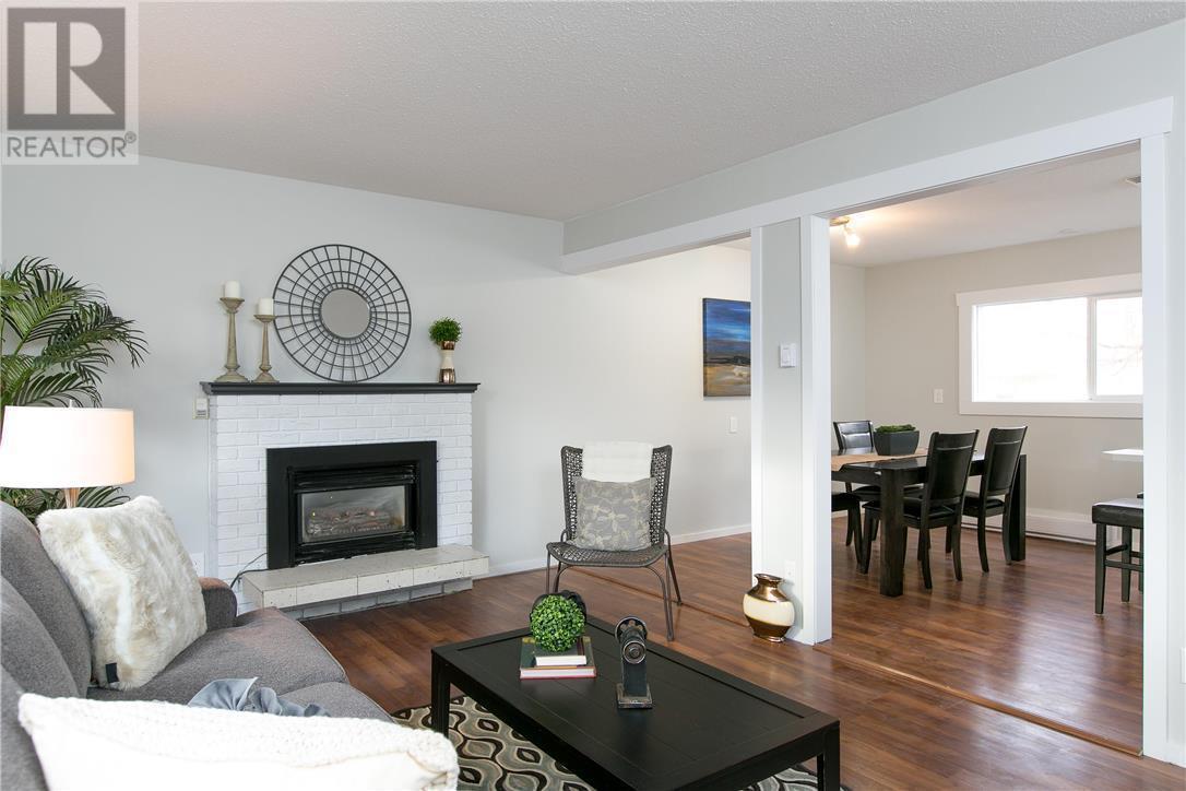 Photo 13 of 130 Dysart Road, Kelowna BC