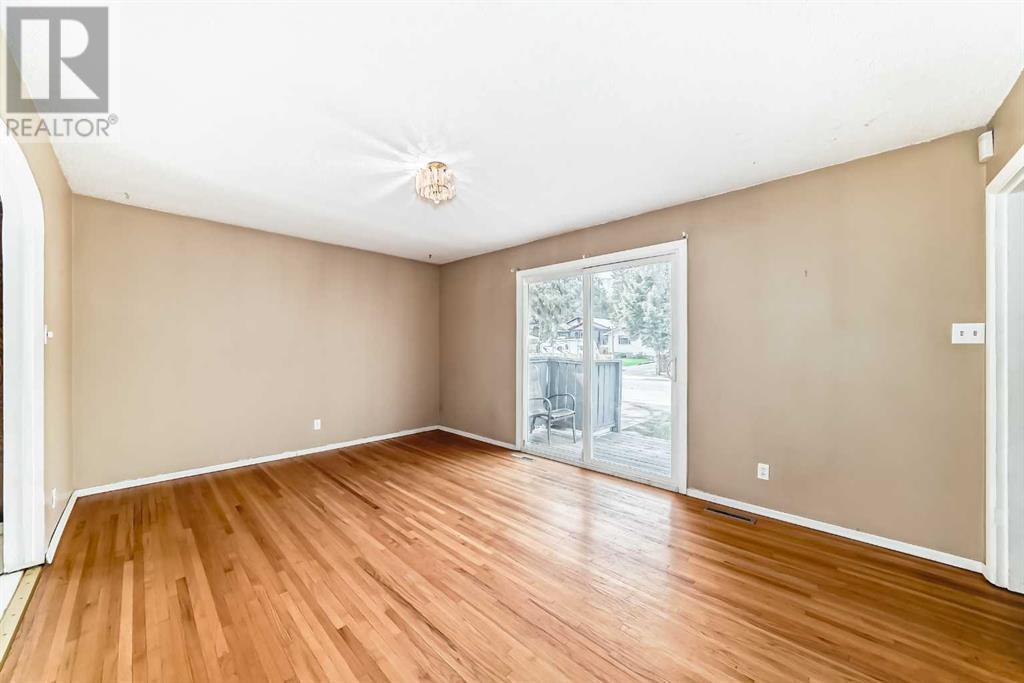 Single Family House Bungalow for Sale in   Avenue NW Bowness Calgary 