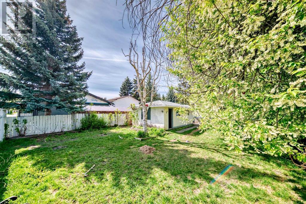 Single Family House Bungalow for Sale in   Avenue NW Bowness Calgary 