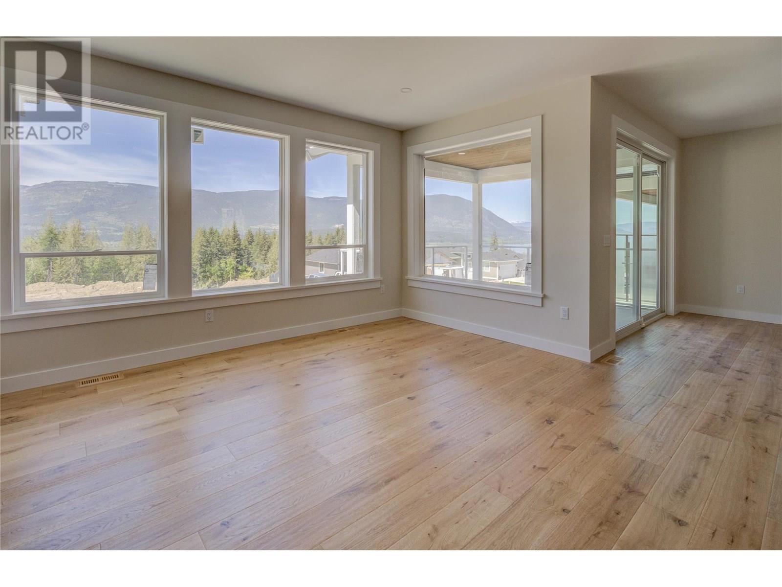 Photo 9 of 1740 9 Street Se, Salmon Arm BC