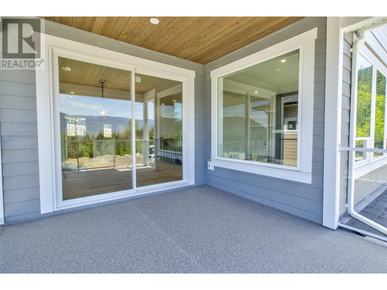 Photo 14 of 1740 9 Street Se, Salmon Arm BC