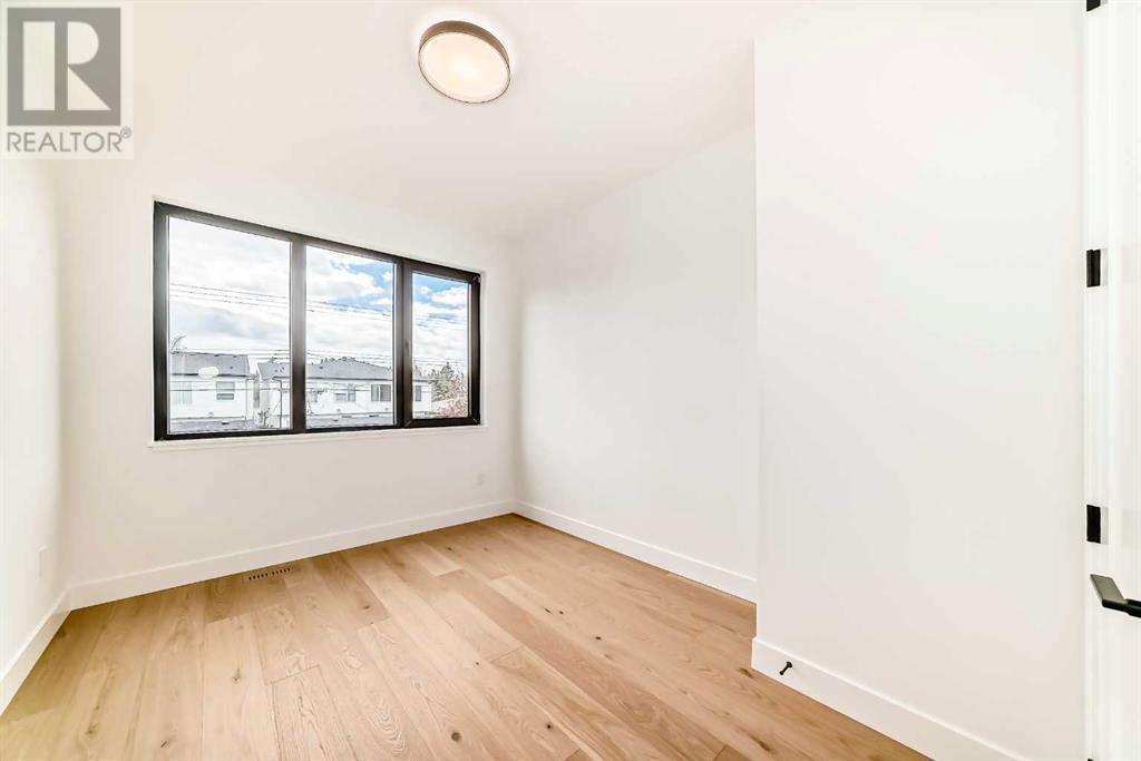 Single Family House for Sale in B   Avenue SW North Glenmore Park Calgary 