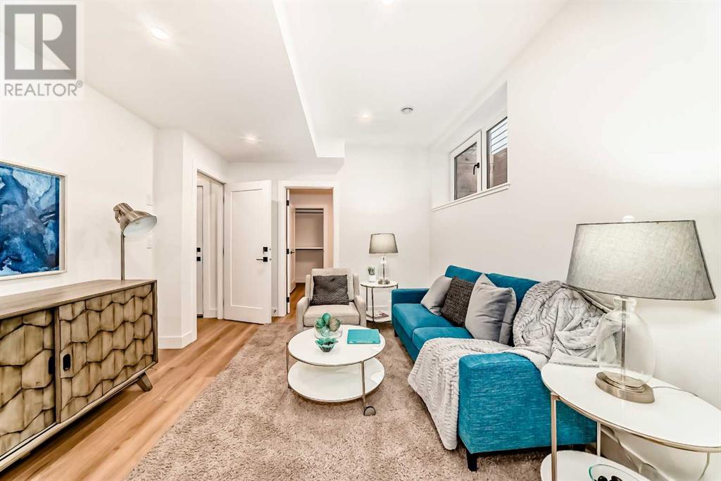 Single Family House for Sale in B   Avenue SW North Glenmore Park Calgary 