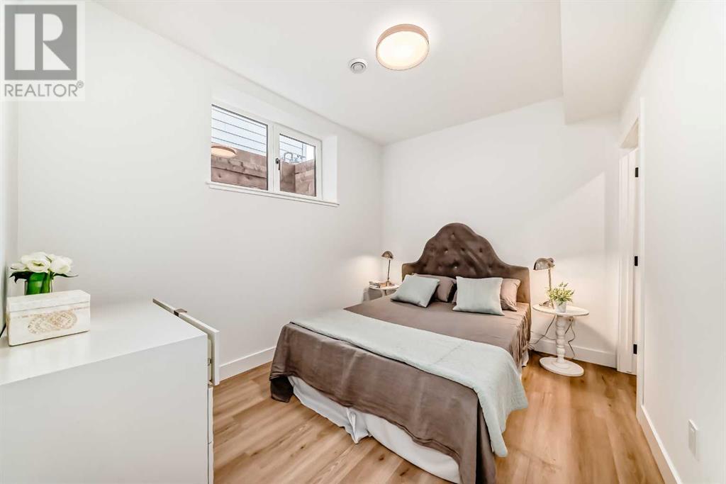 Single Family House for Sale in B   Avenue SW North Glenmore Park Calgary 