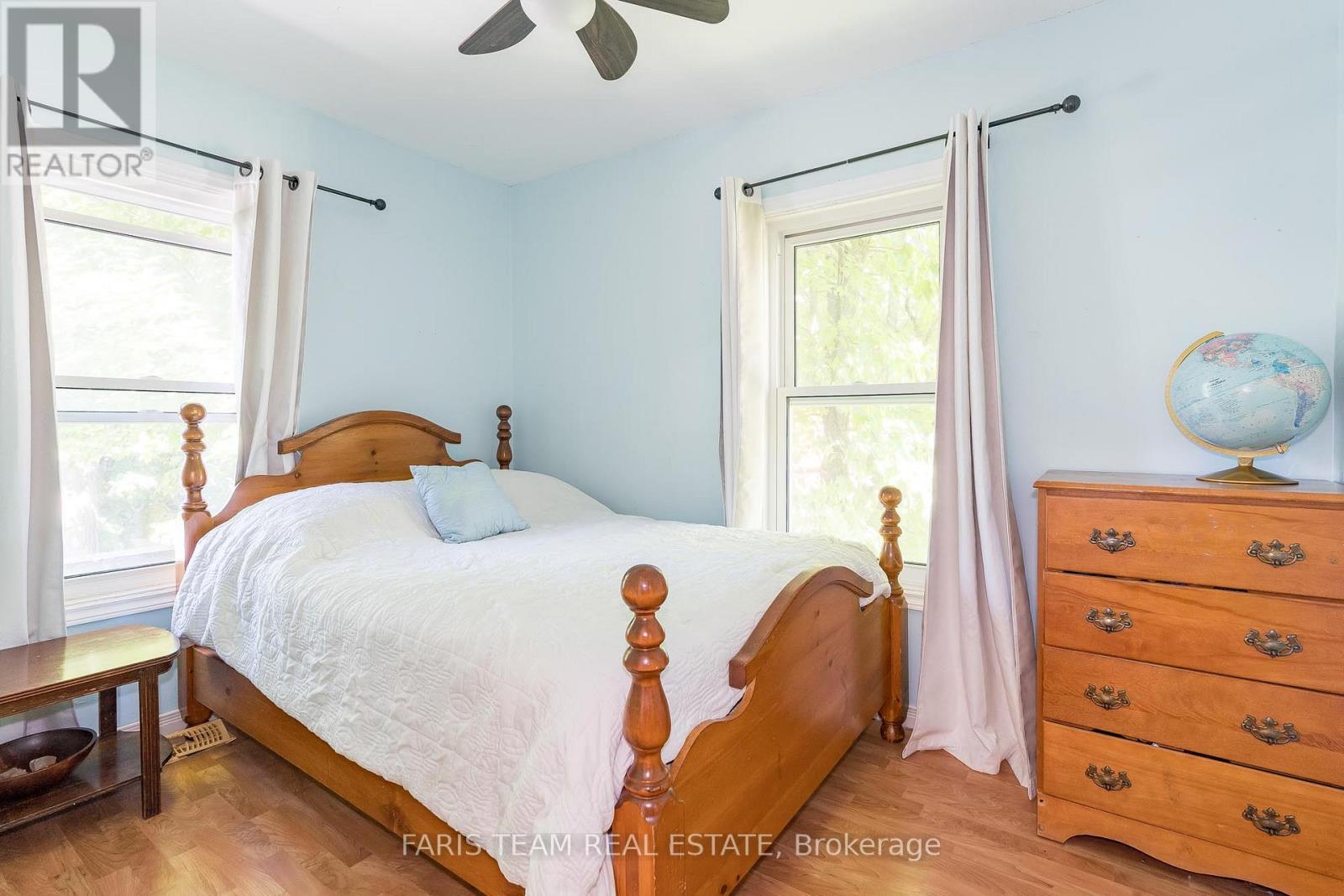 Photo 13 of 21 Robert Street E, Penetanguishene ON