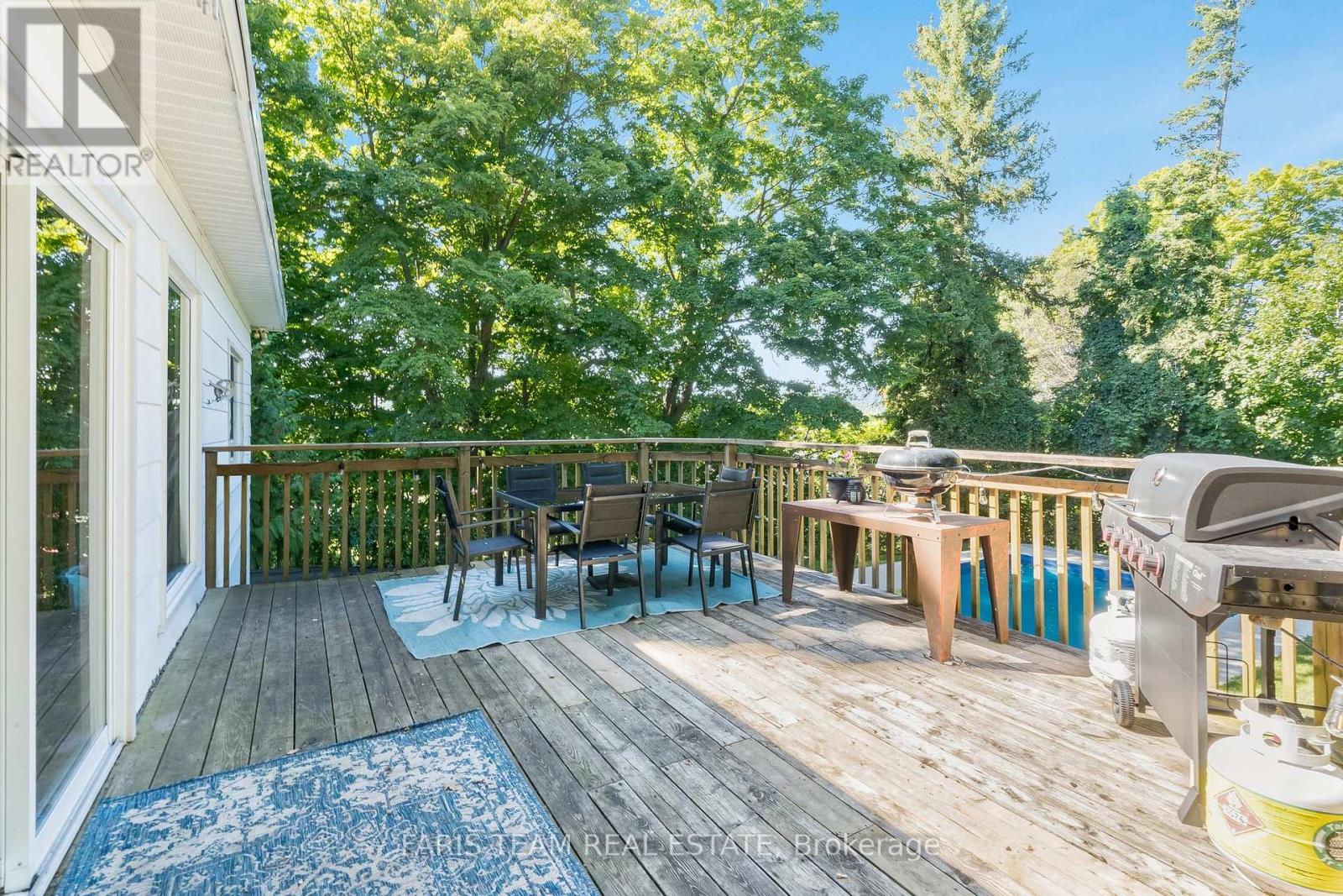 Photo 18 of 21 Robert Street E, Penetanguishene ON