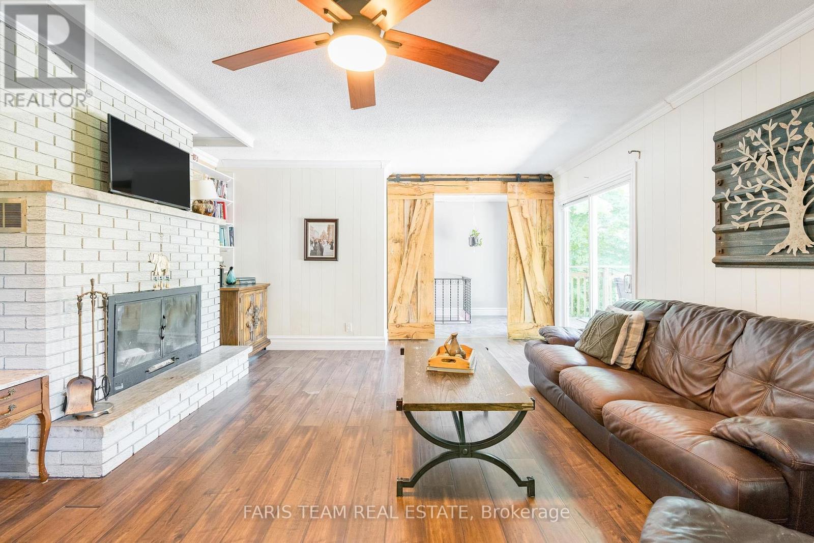 Photo 6 of 21 Robert Street E, Penetanguishene ON
