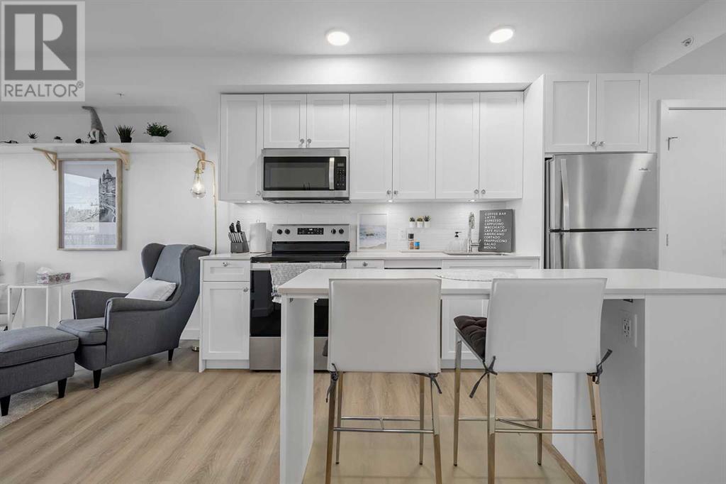 Single Family House for Sale in    Street NE Crescent Heights Calgary 