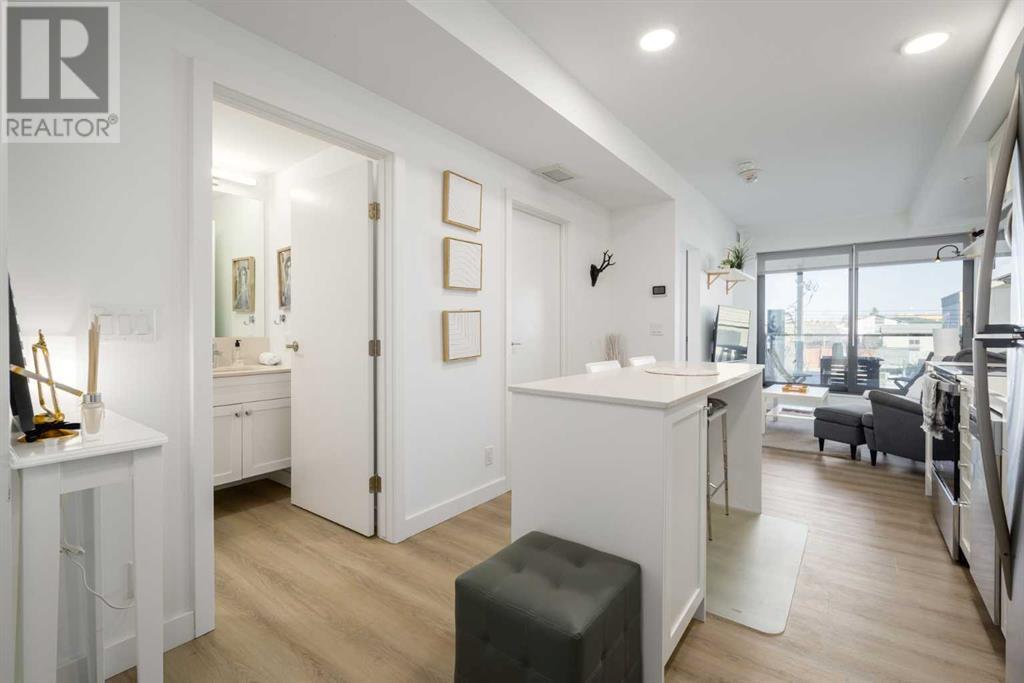 Single Family House for Sale in    Street NE Crescent Heights Calgary 