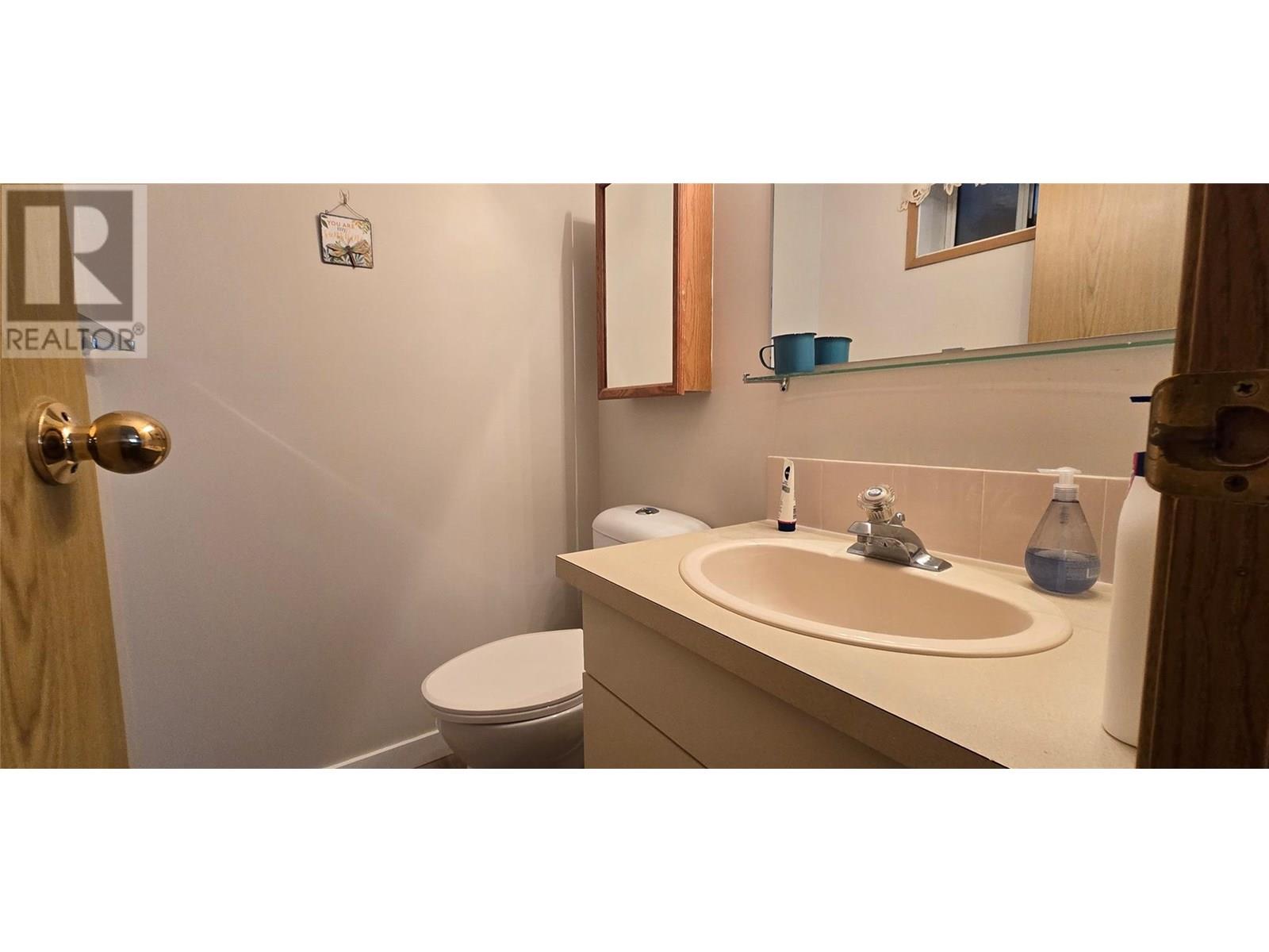 9517 62 Avenue, Osoyoos