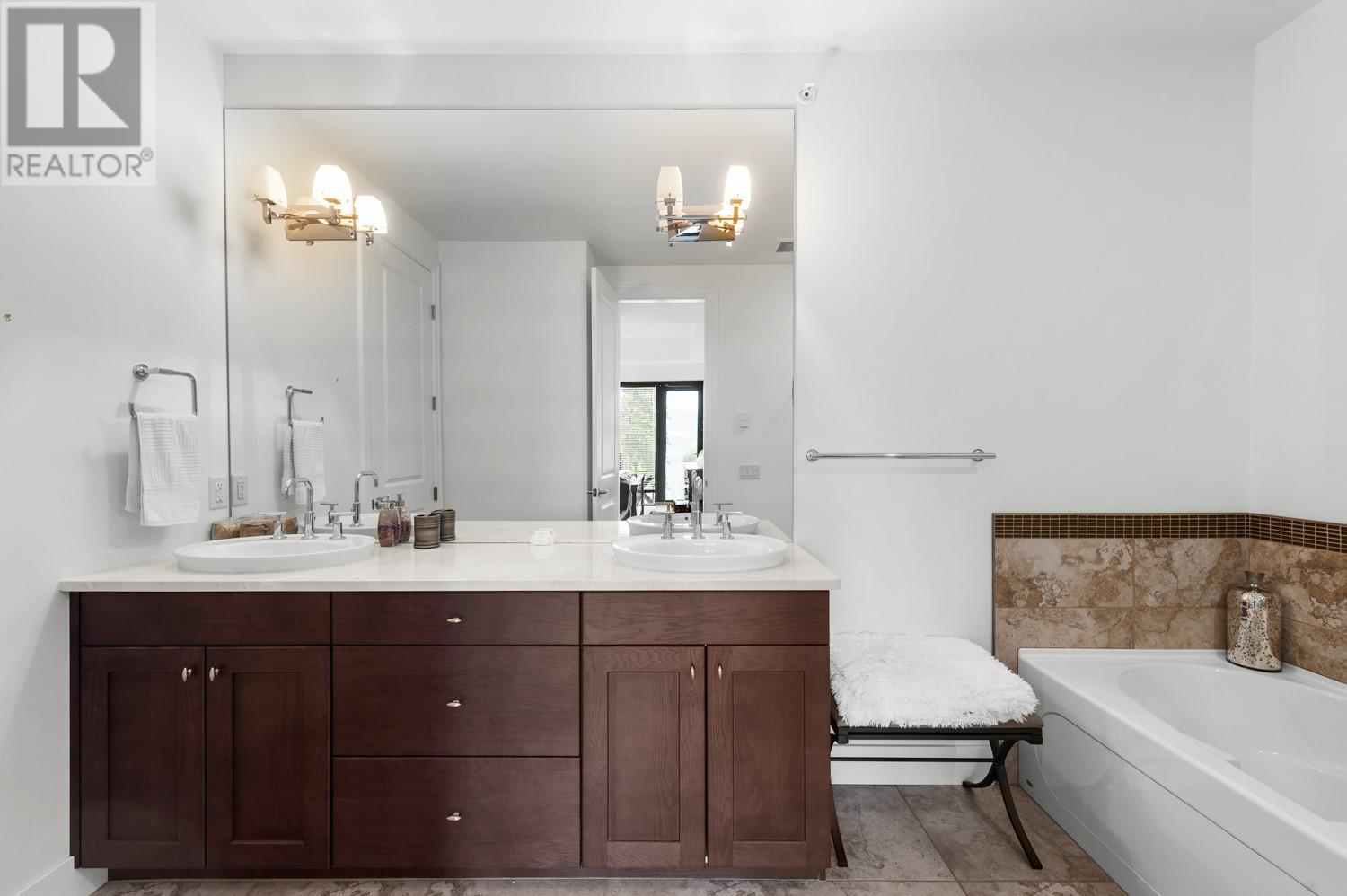 Photo 29 of 580 Sarsons Road Unit 401, Kelowna BC