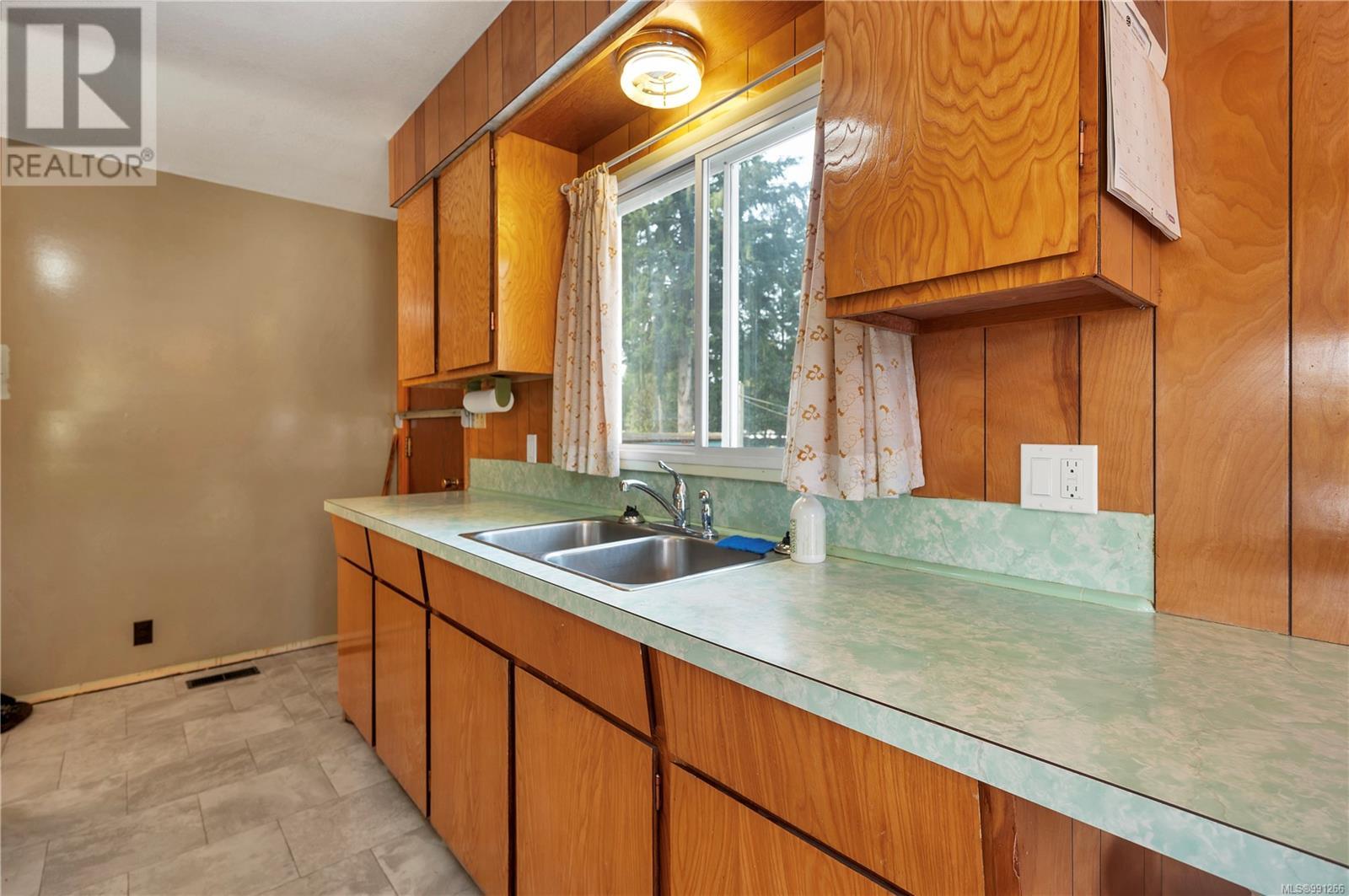 4811 Croydon Rd, Campbell River real estate listing 991266