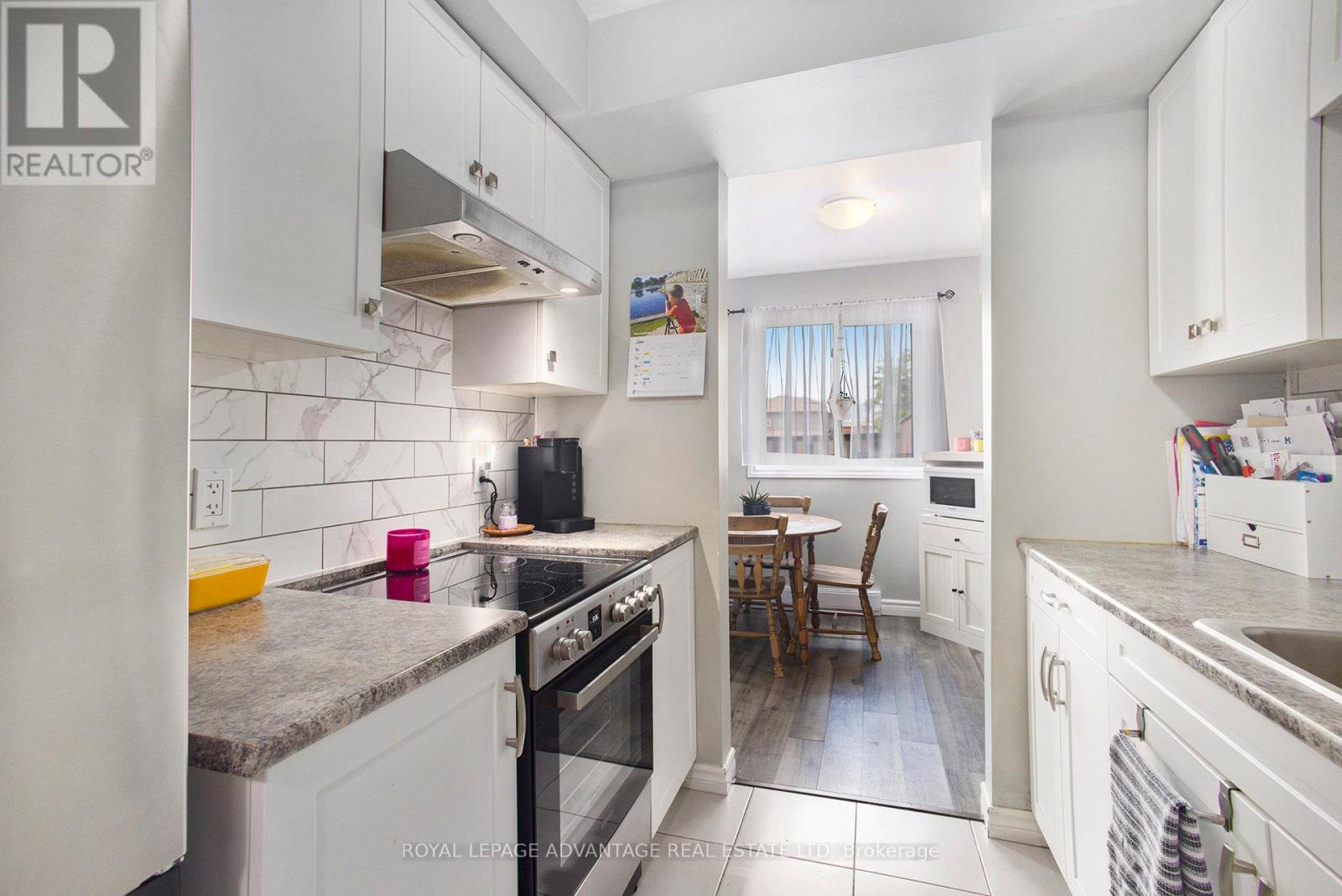 Photo 8 of 104 8 Pearl Street, Smiths Falls ON