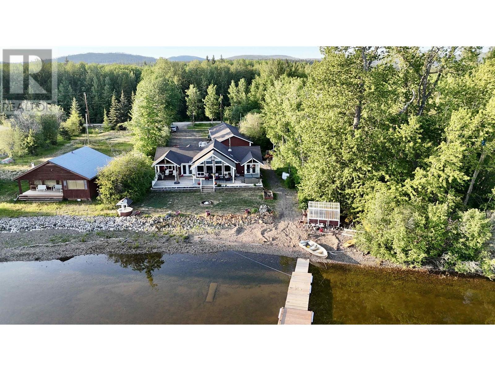 7285 PETERSON ROAD, Fraser Lake