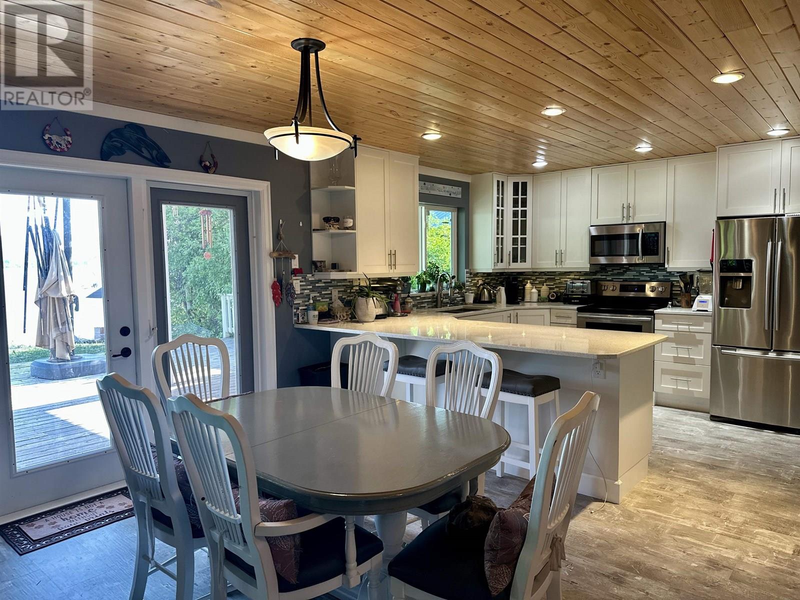 7285 PETERSON ROAD, Fraser Lake