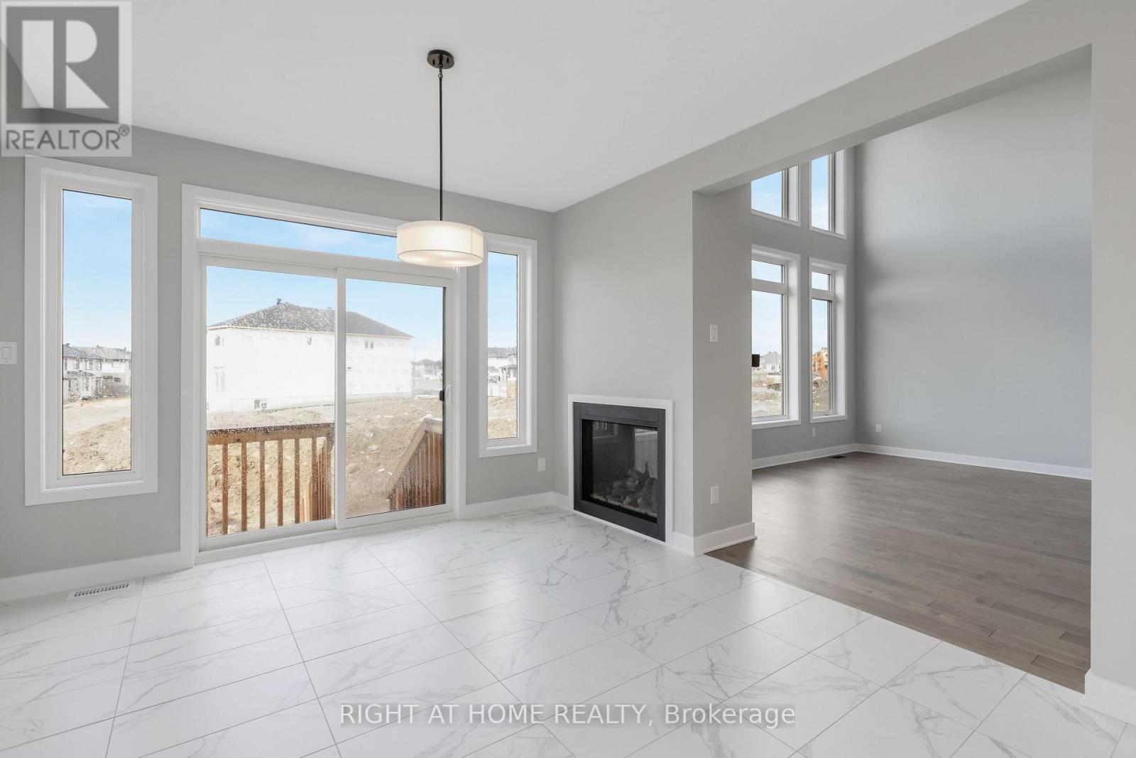 Photo 22 of 584 Paakanaak Avenue, Ottawa ON