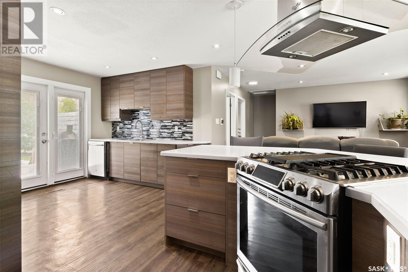 Single Family House Bungalow for Sale in  Le Jeune PLACE Regina 