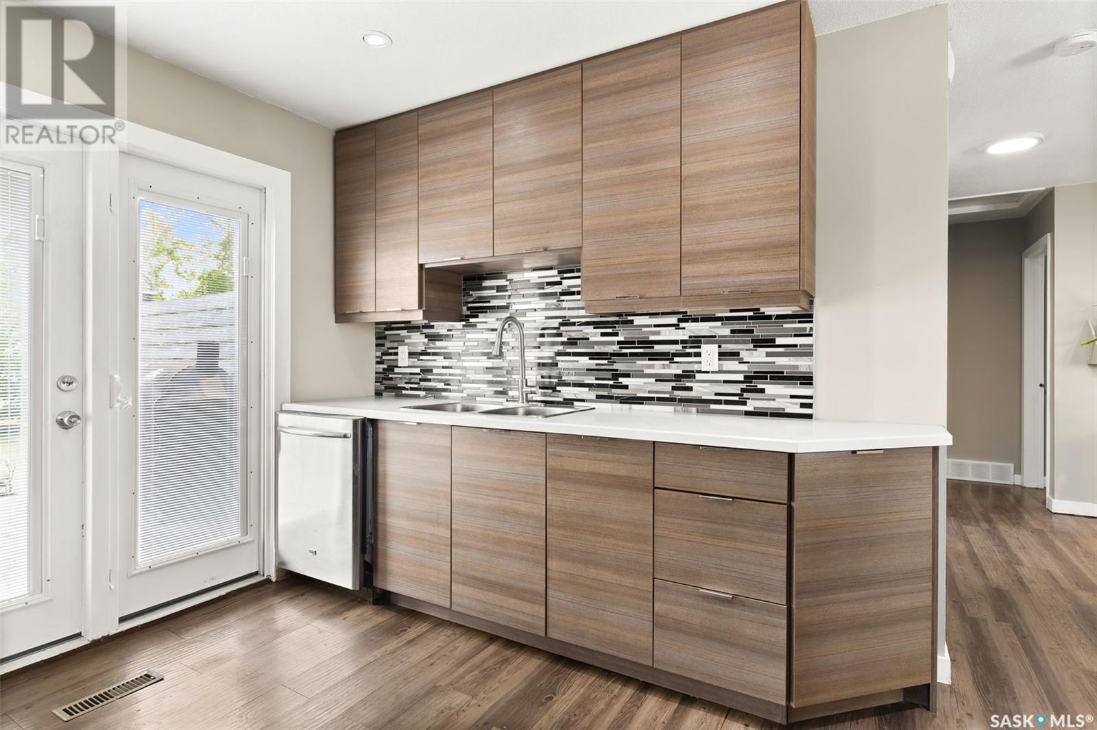 Single Family House Bungalow for Sale in  Le Jeune PLACE Regina 