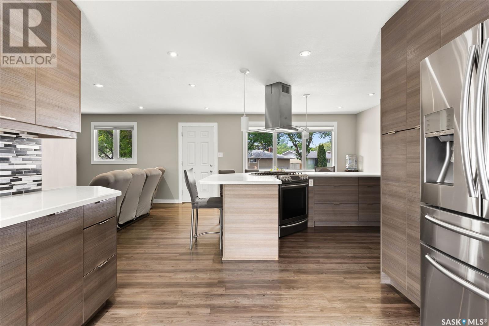 Single Family House Bungalow for Sale in  Le Jeune PLACE Regina 