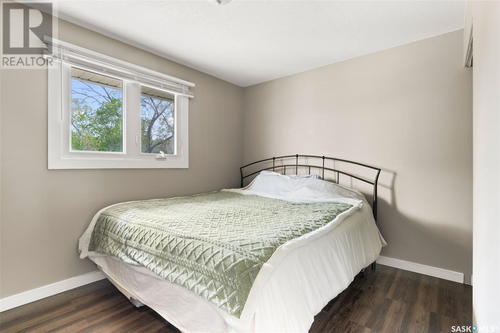 Single Family House Bungalow for Sale in  Le Jeune PLACE Regina 
