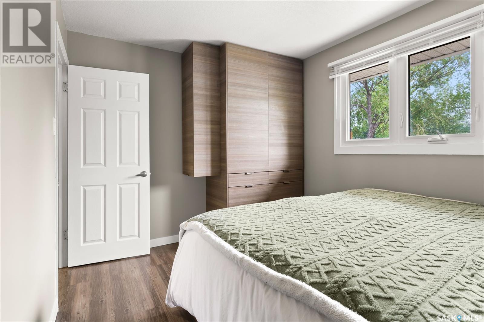 Single Family House Bungalow for Sale in  Le Jeune PLACE Regina 