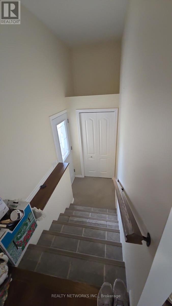 Photo 5 of 21 Quebec Avenue, Timmins ON