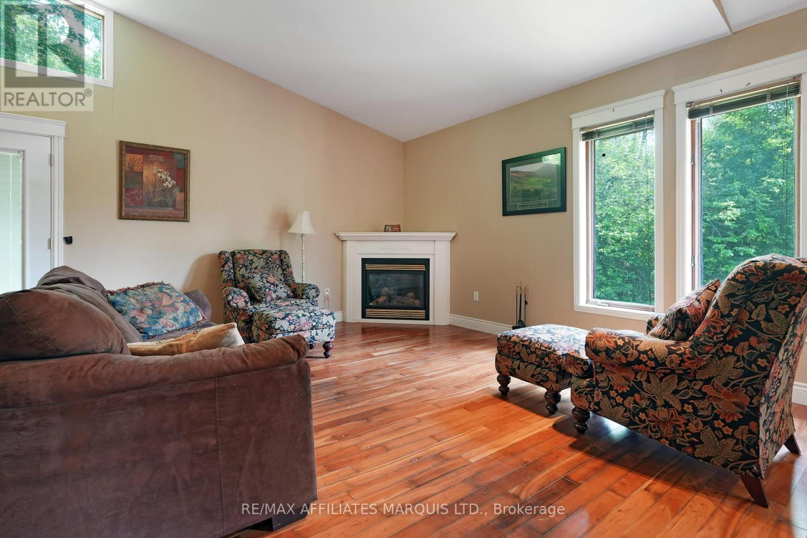 Photo 4 of 18467 Andre Street, South Glengarry ON