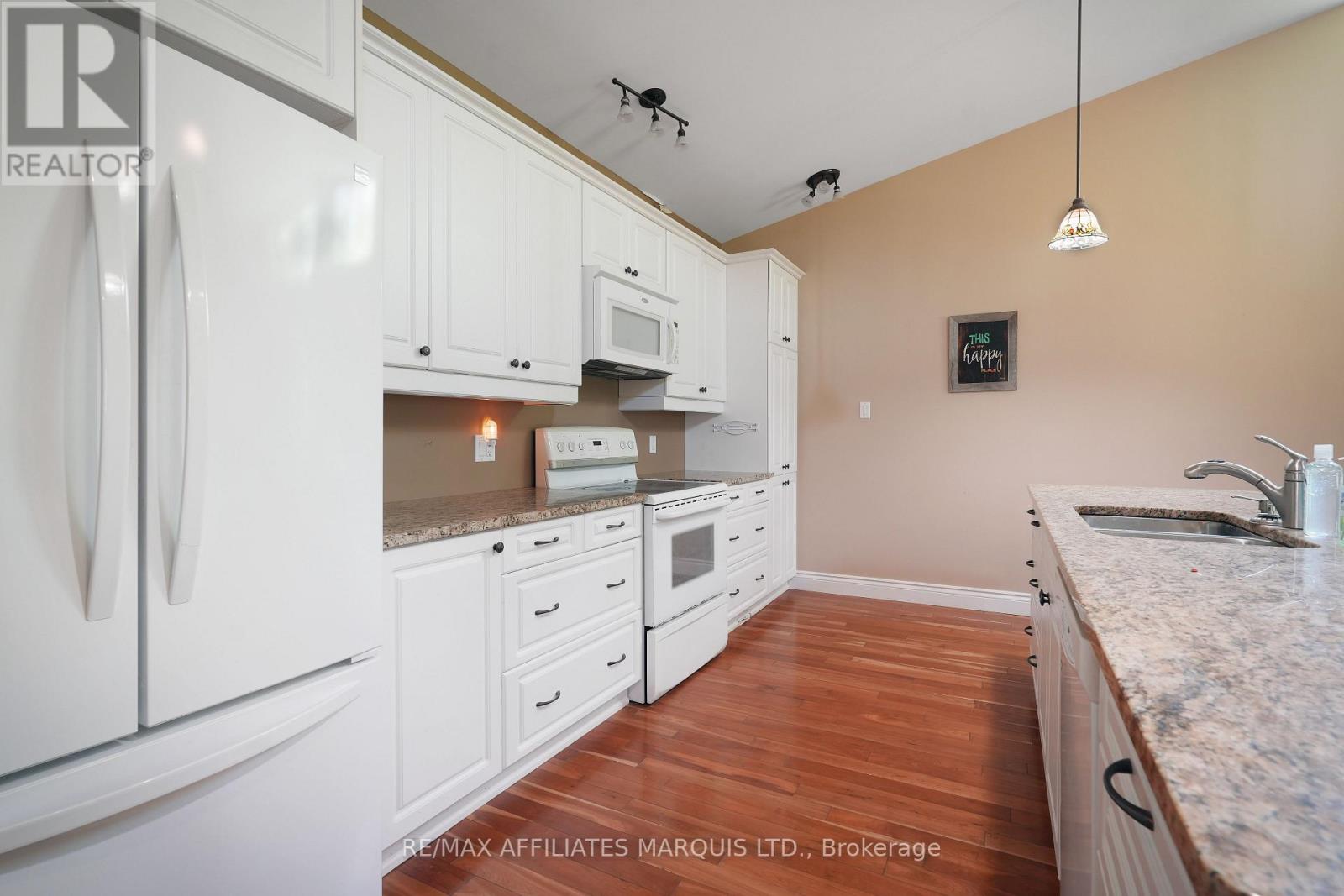 Photo 12 of 18467 Andre Street, South Glengarry ON