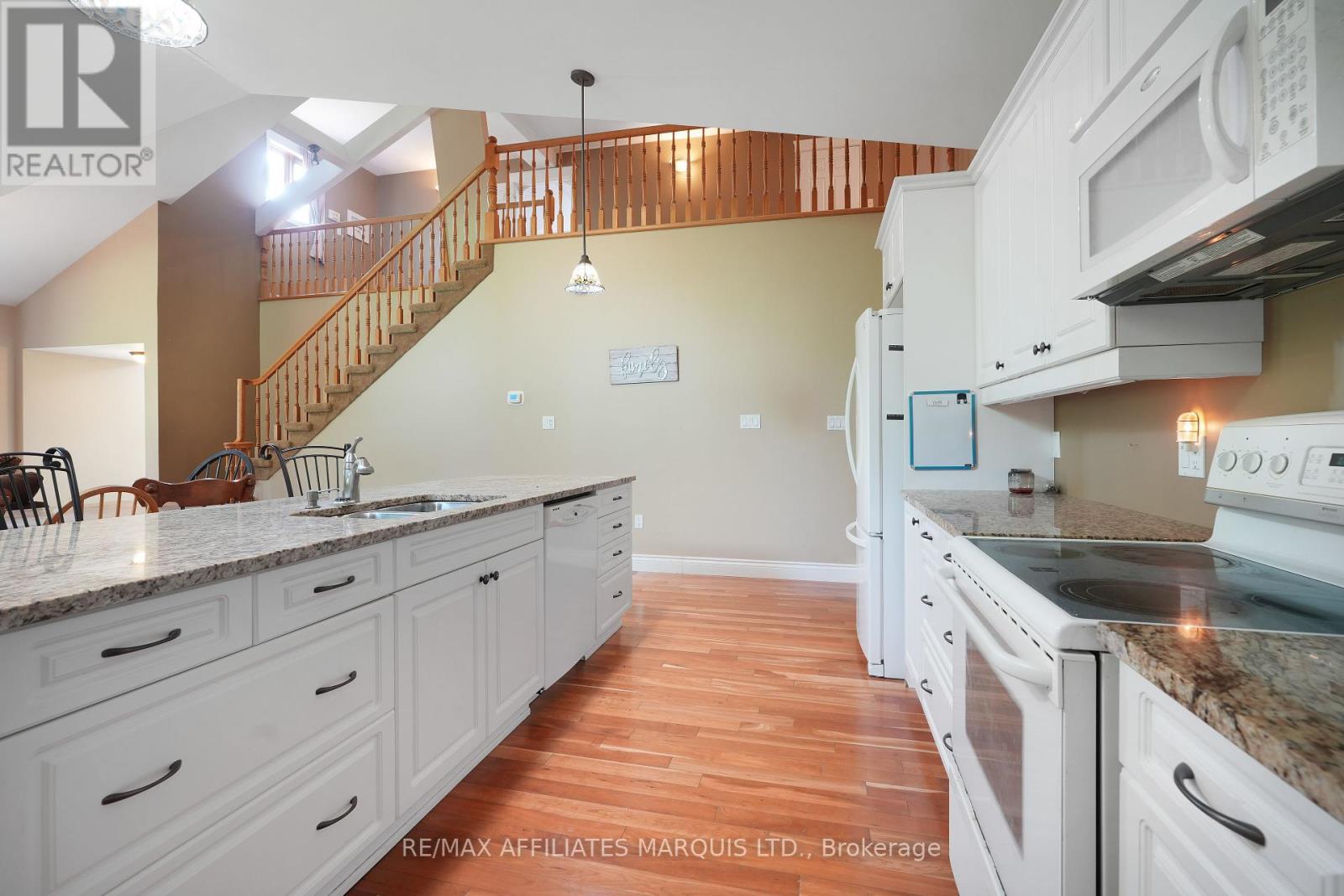 Photo 35 of 18467 Andre Street, South Glengarry ON