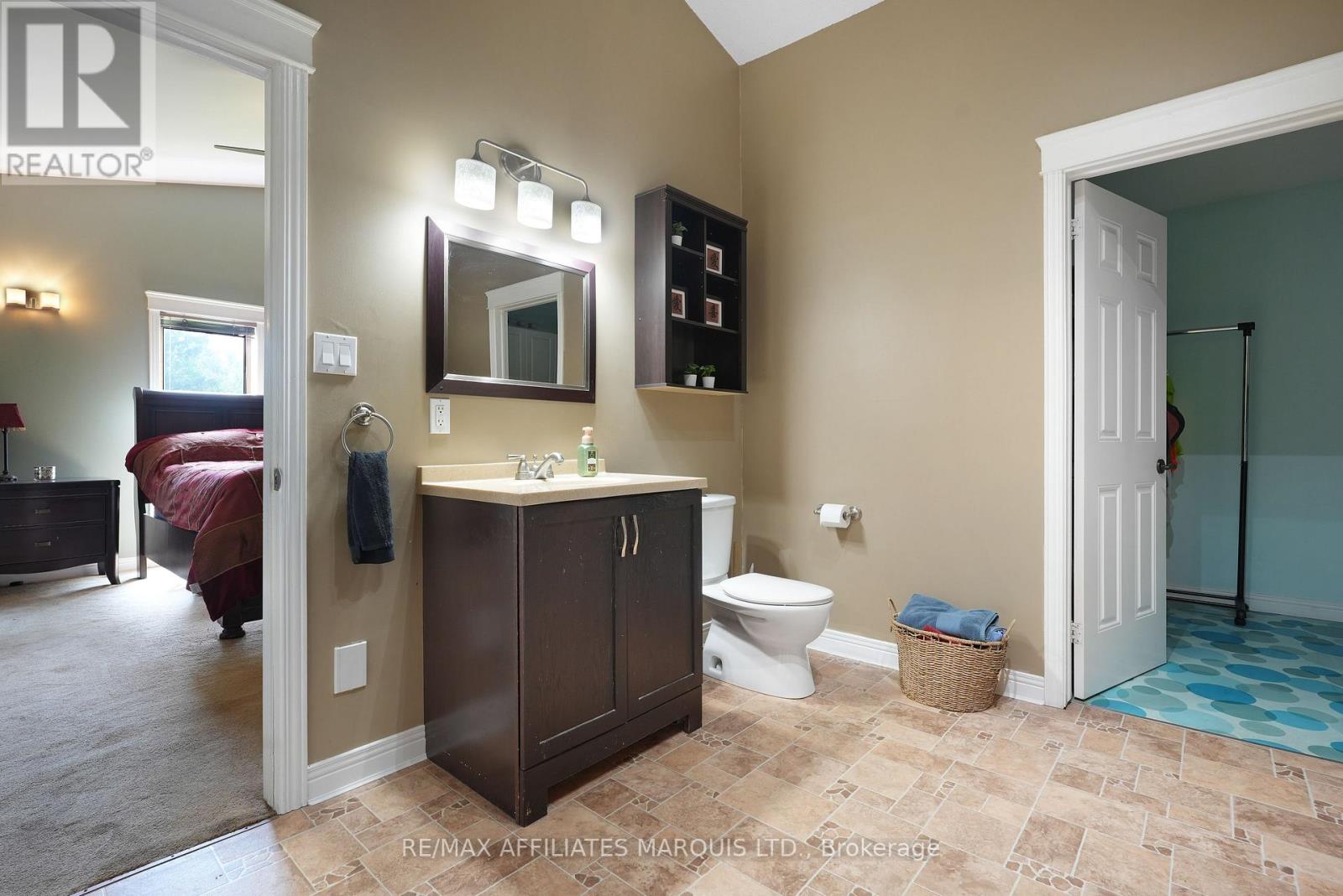 Photo 10 of 18467 Andre Street, South Glengarry ON