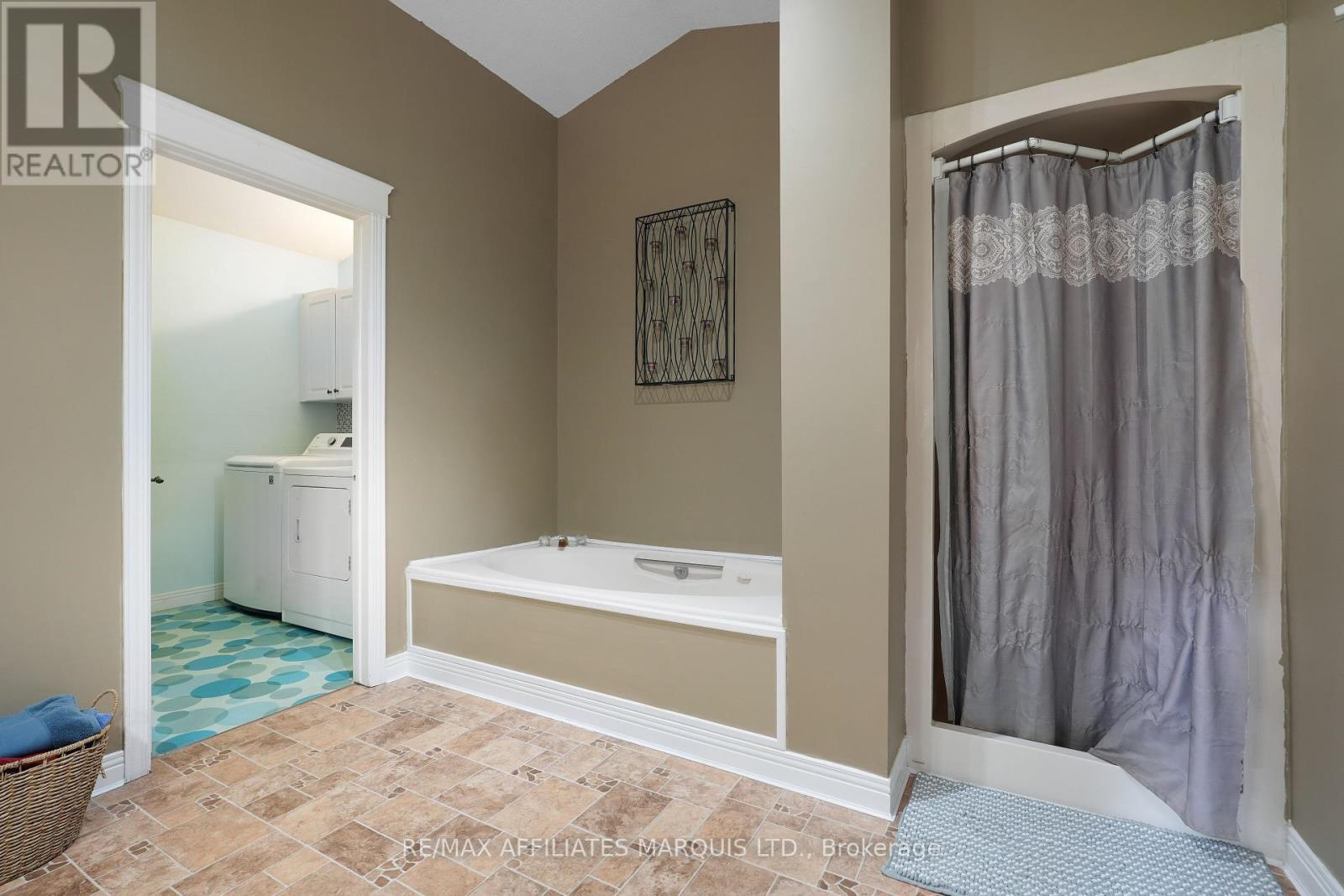 Photo 30 of 18467 Andre Street, South Glengarry ON