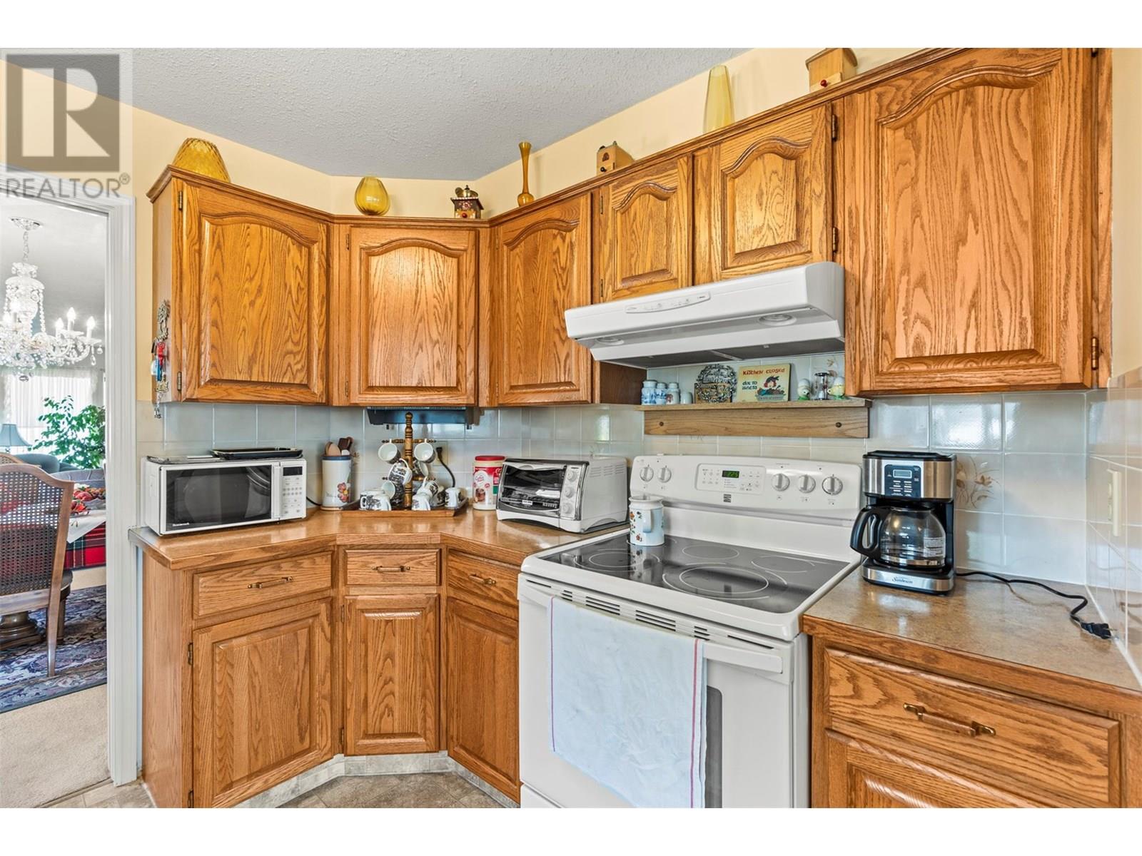 Photo 6 of 2200 Gordon Drive Unit 24, Kelowna BC