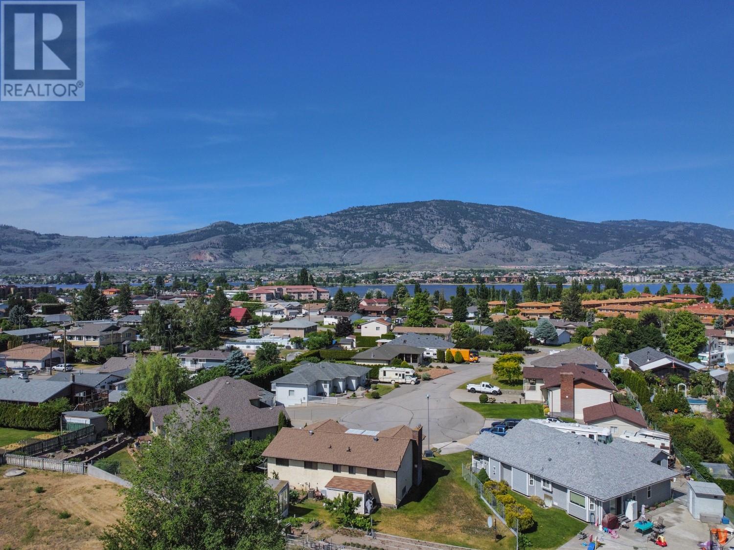 7010 TAMARACK Drive, Osoyoos