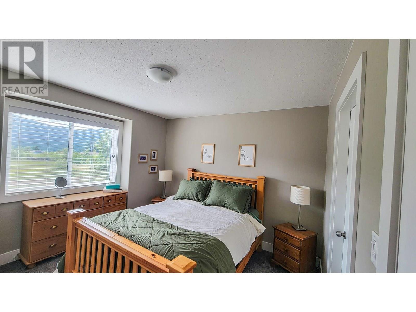4208 16th Avenue, Castlegar