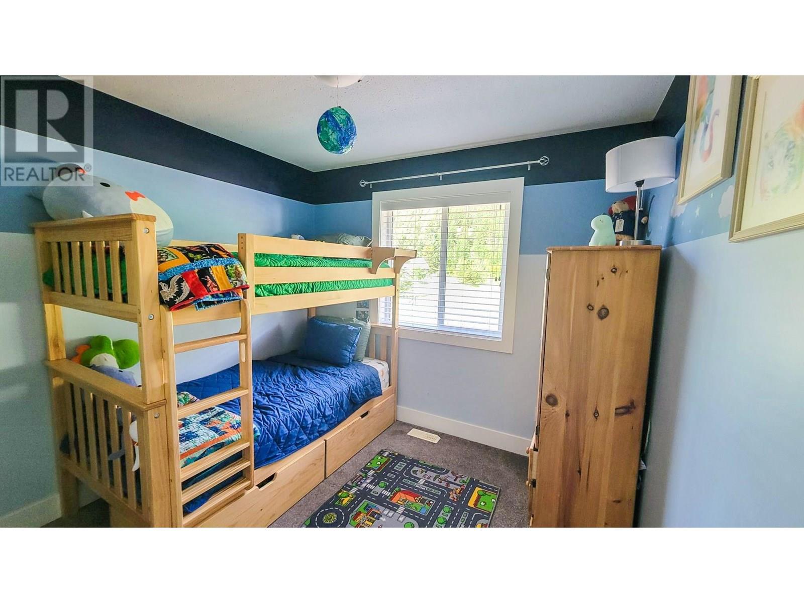 4208 16th Avenue, Castlegar